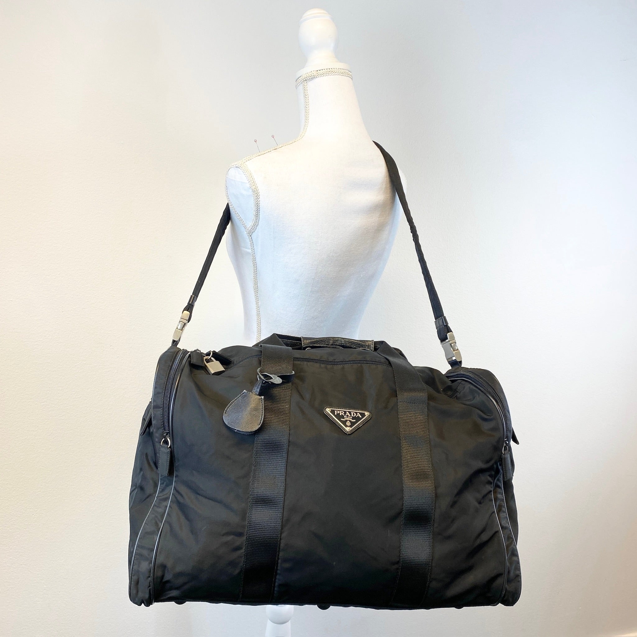 Nylon Boston Travel Bag Black - Vintage Luxuries