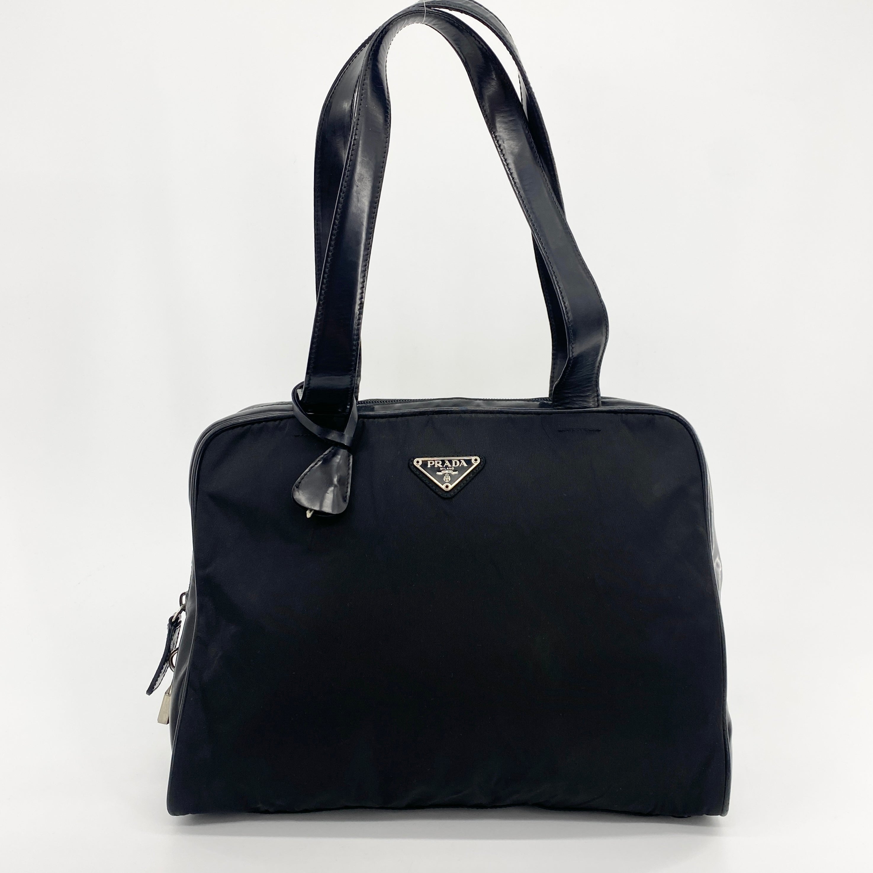Nylon Laptop Shoulder Bag Black - Vintage Luxuries