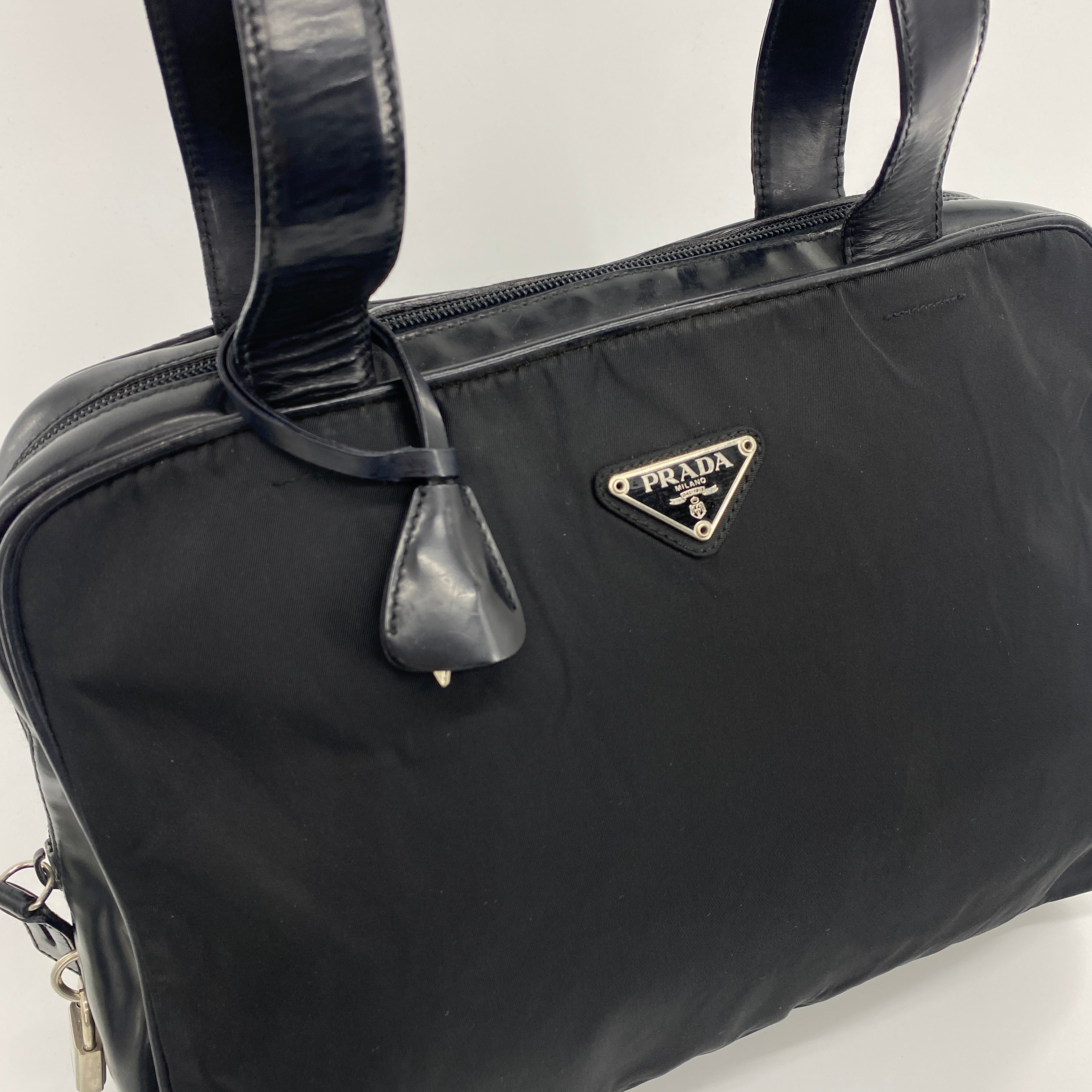 Nylon Laptop Shoulder Bag Black - Vintage Luxuries