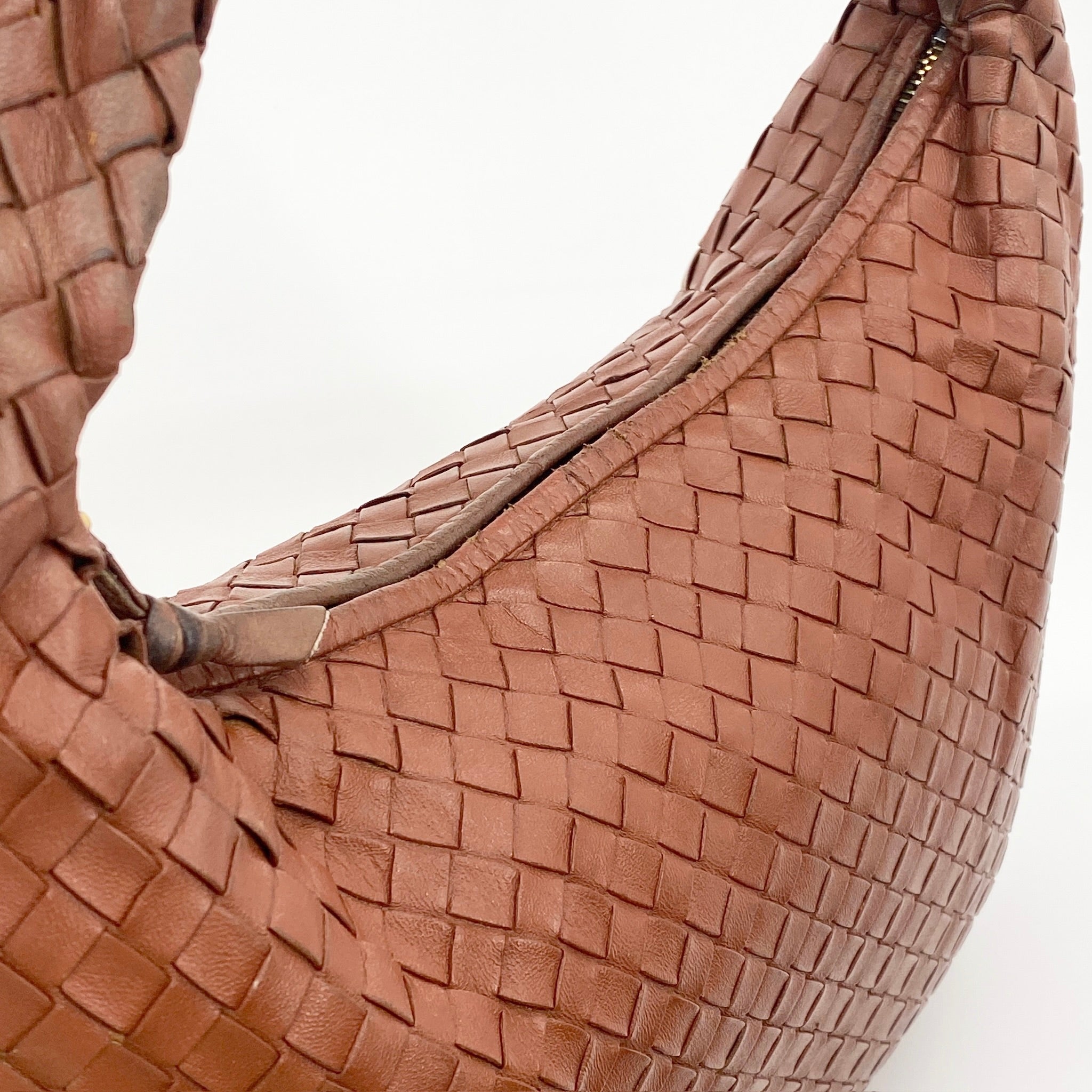 Veneta Intrecciato Medium Red Brown - Vintage Luxuries