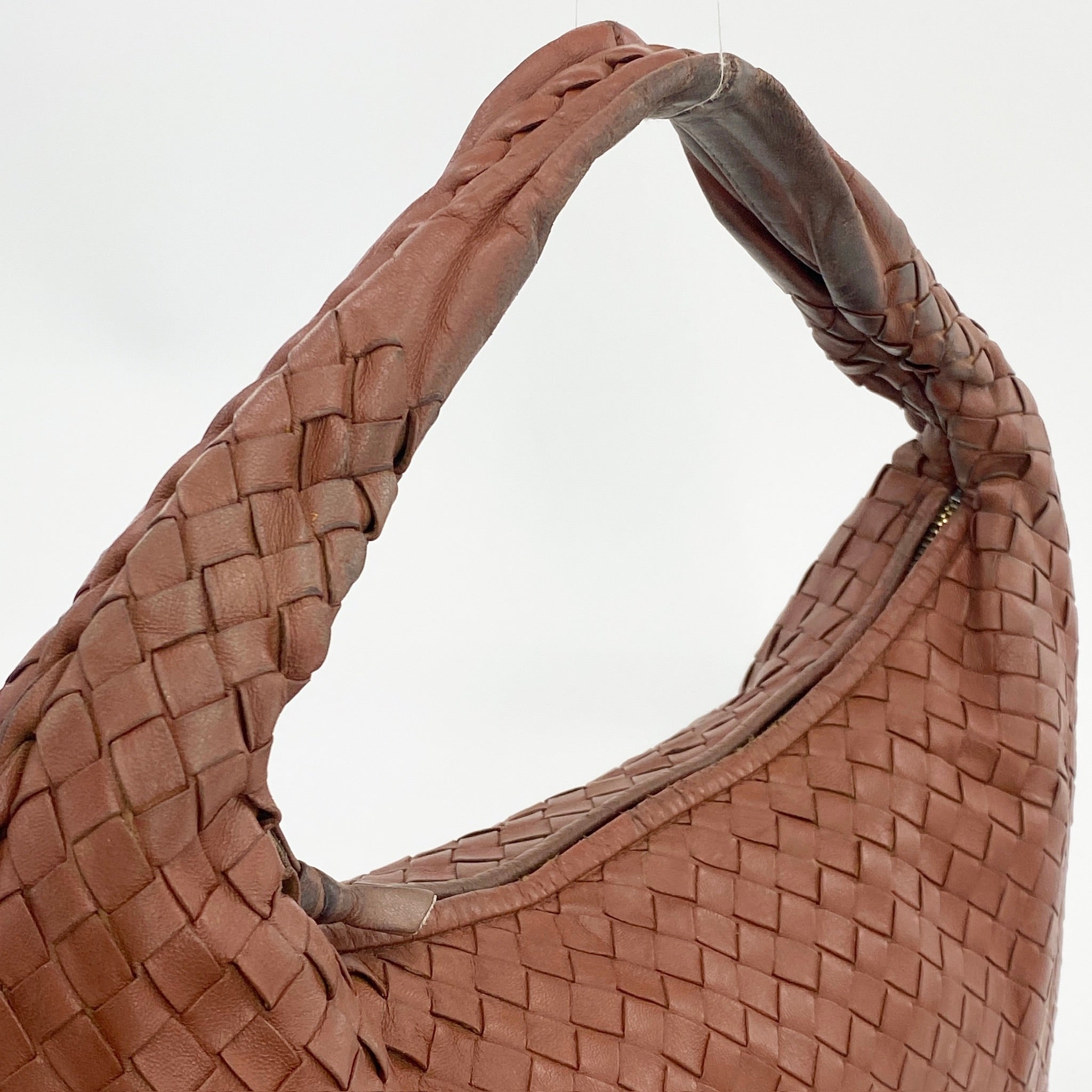 Veneta Intrecciato Medium Red Brown - Vintage Luxuries
