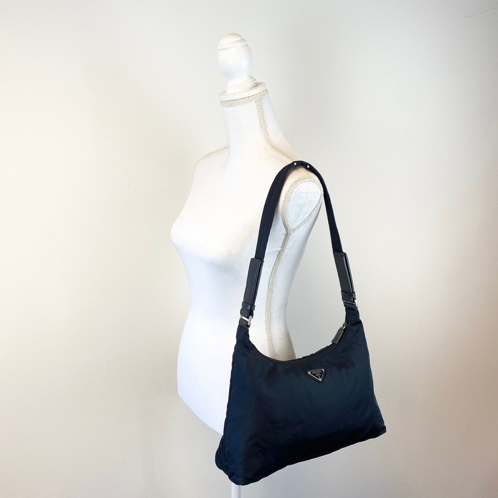 Nylon Hobo Bag Navy