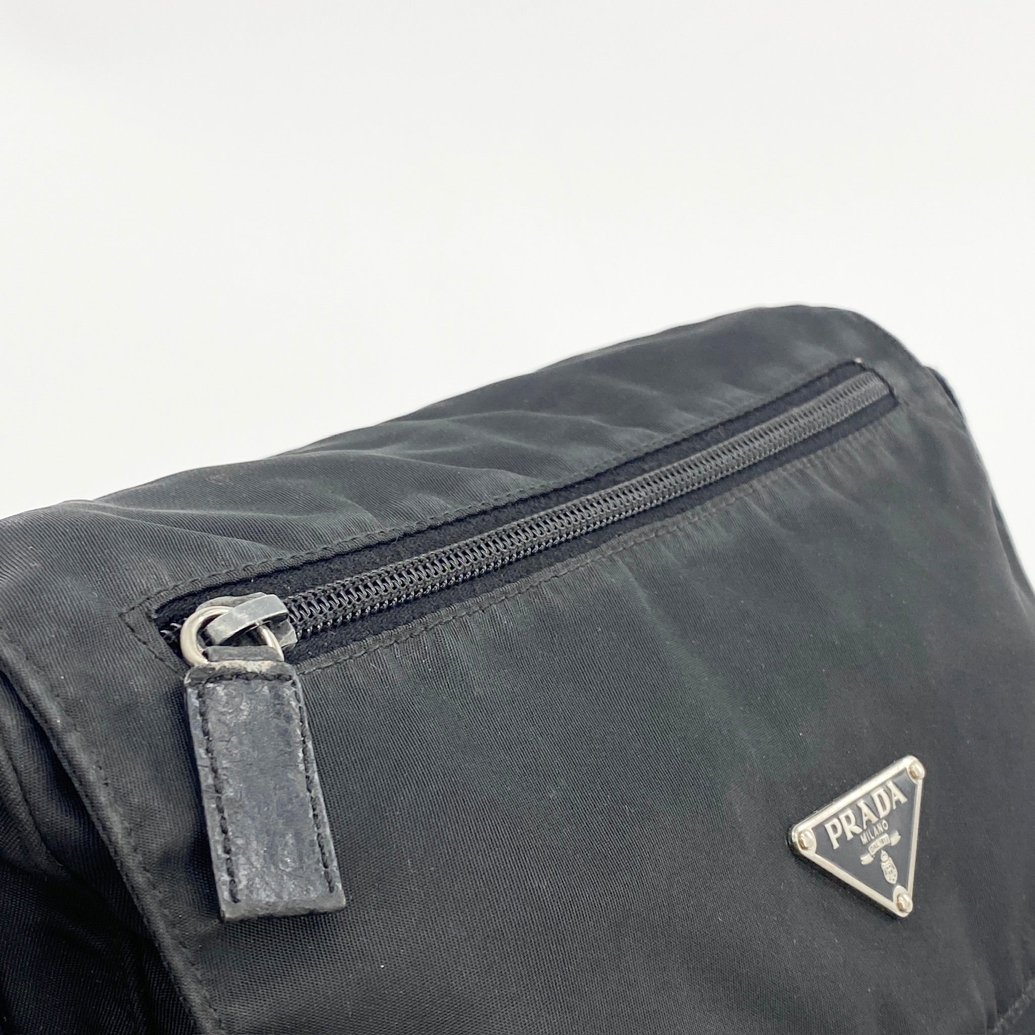 Messenger Small Crossbody Black - Vintage Luxuries