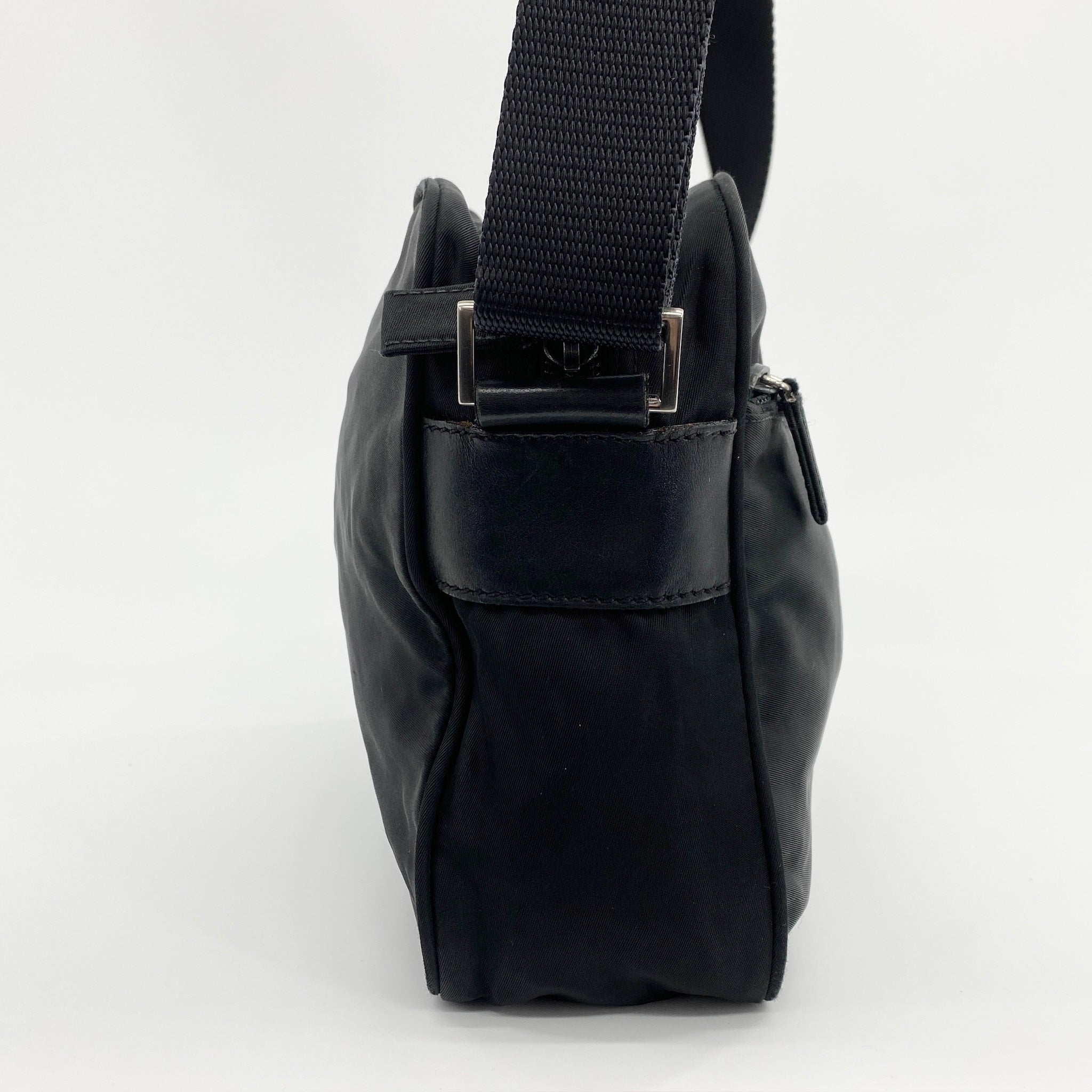 Nylon Camera Crossbody Black