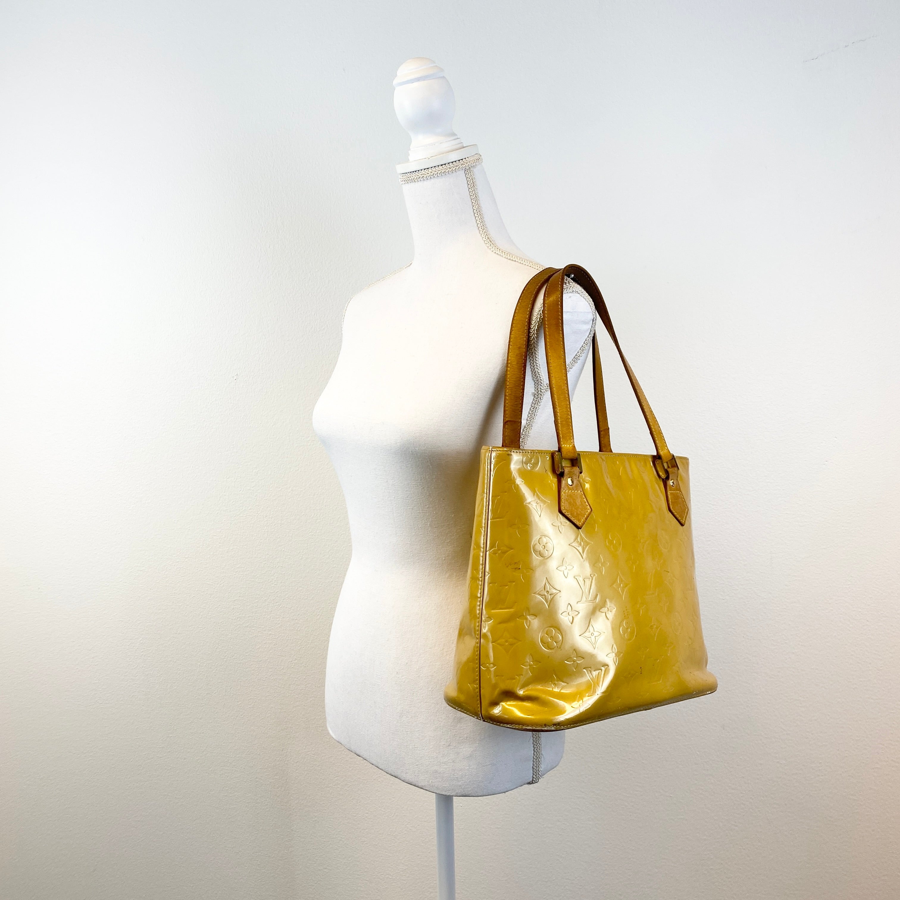 Vernis Houston Shoulder Bag Yellow