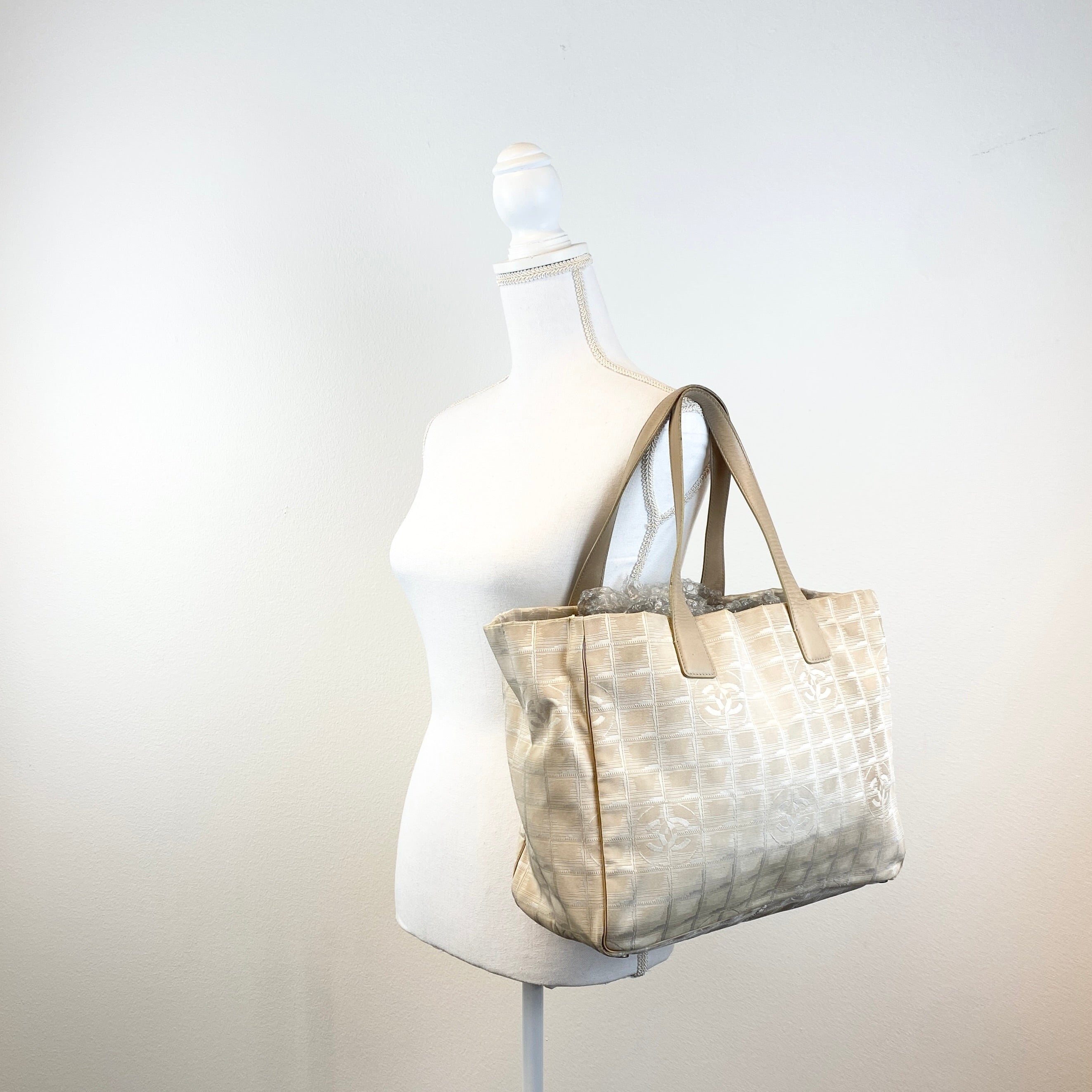Nylon Travel Line Tote Beige - Vintage Luxuries