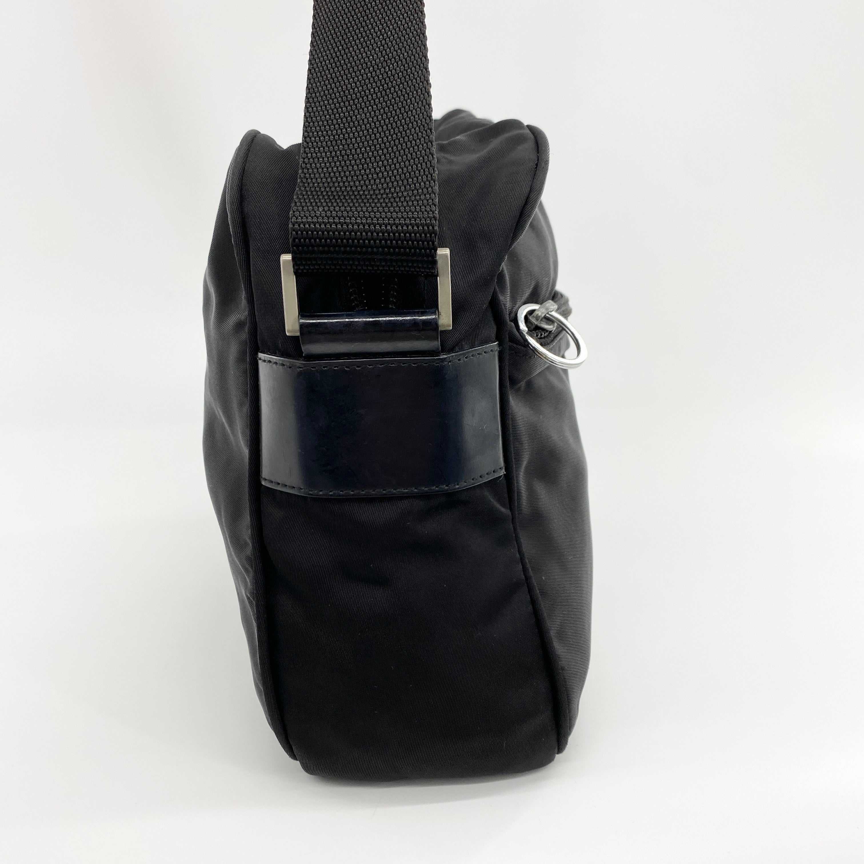 Nylon Camera Crossbody Black - Vintage Luxuries
