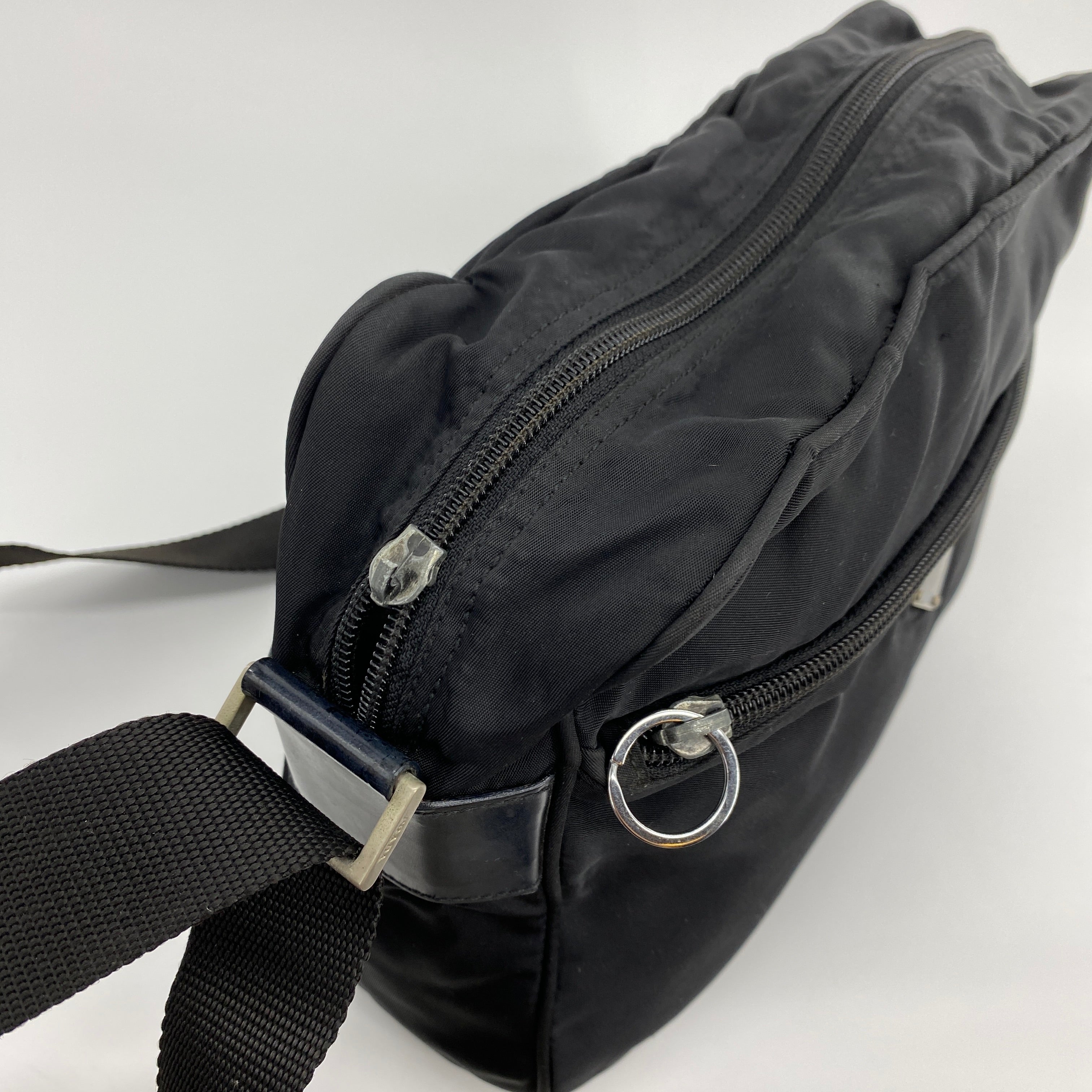 Nylon Camera Crossbody Black - Vintage Luxuries