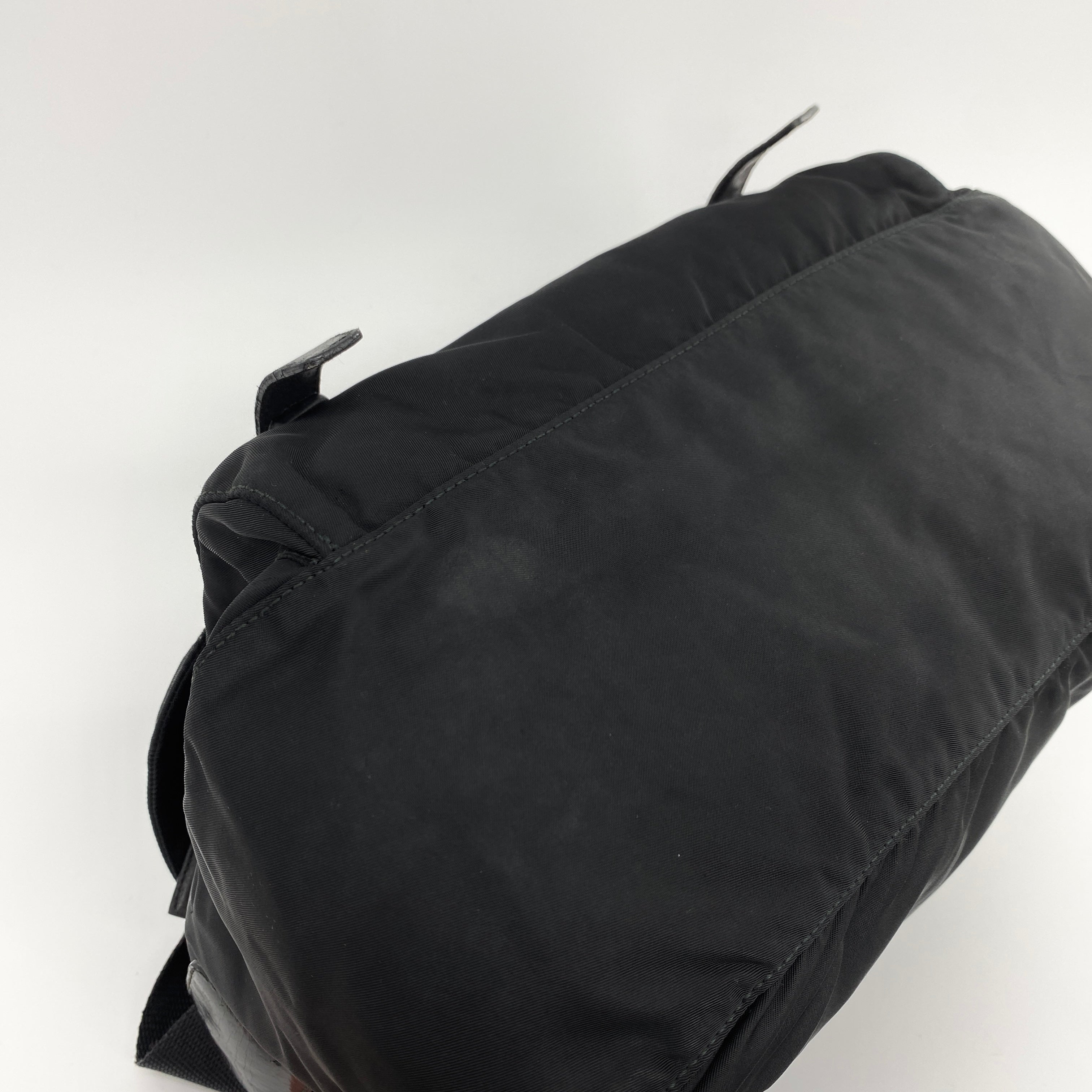 Nylon Messenger Medium Crossbody Black