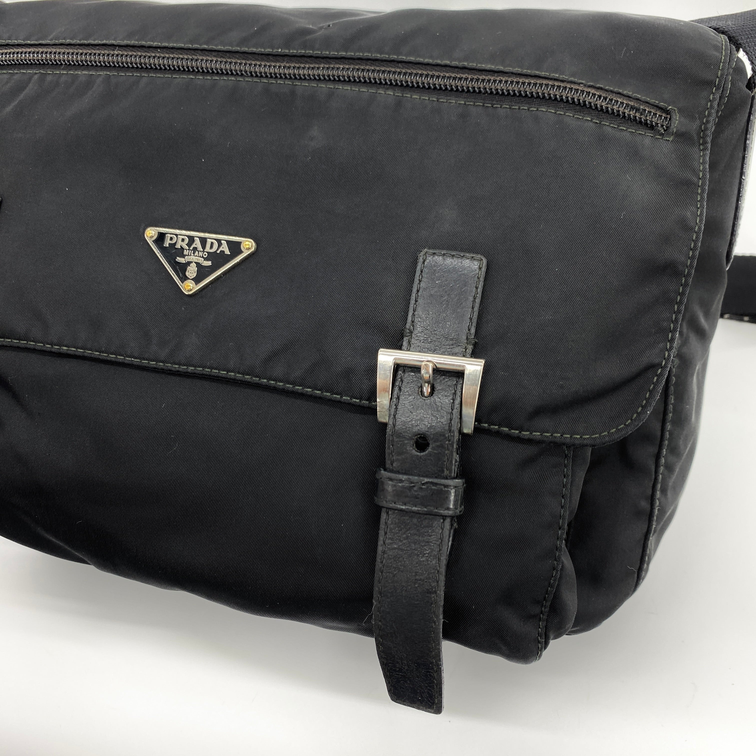 Nylon Messenger Medium Crossbody Black