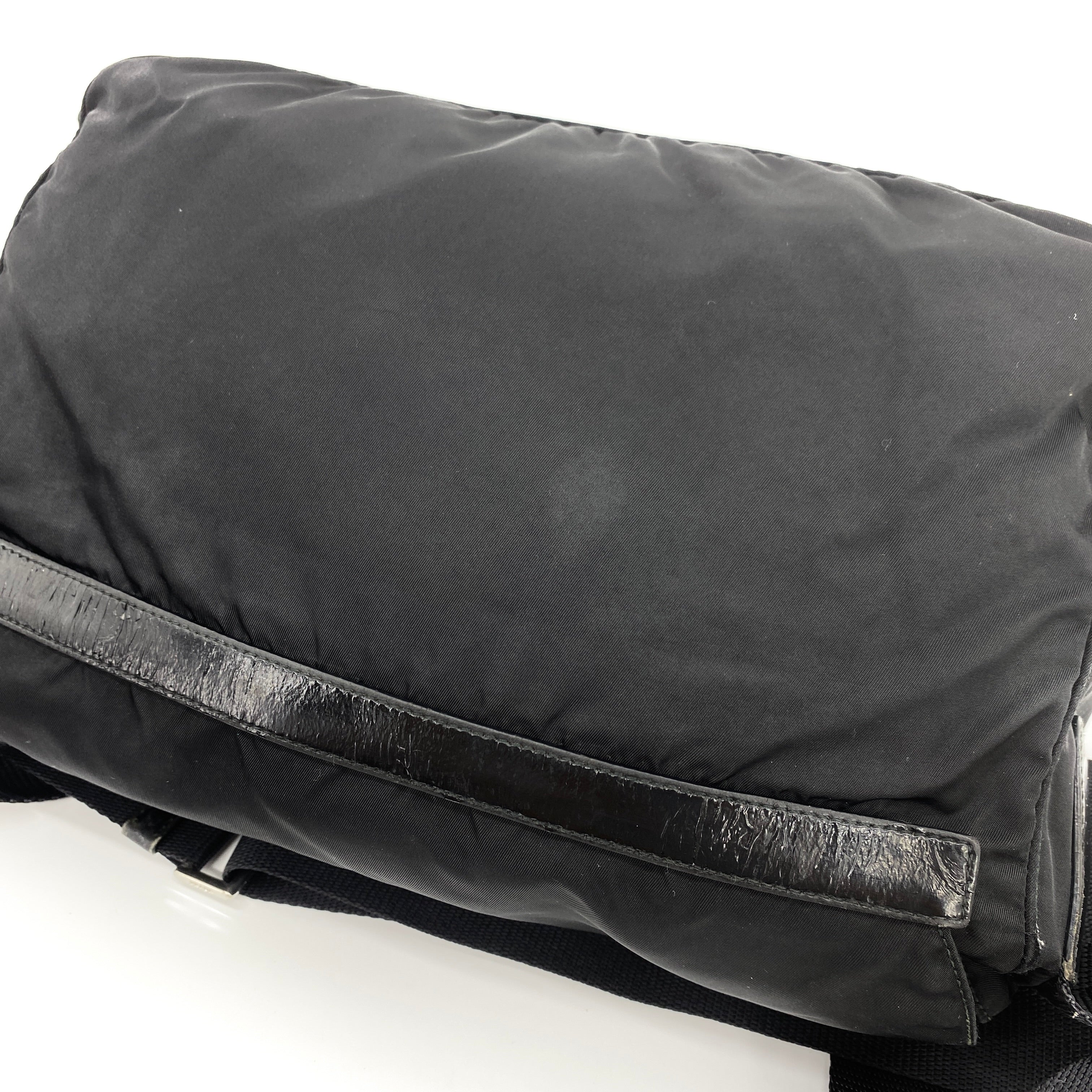 Nylon Messenger Medium Crossbody Black