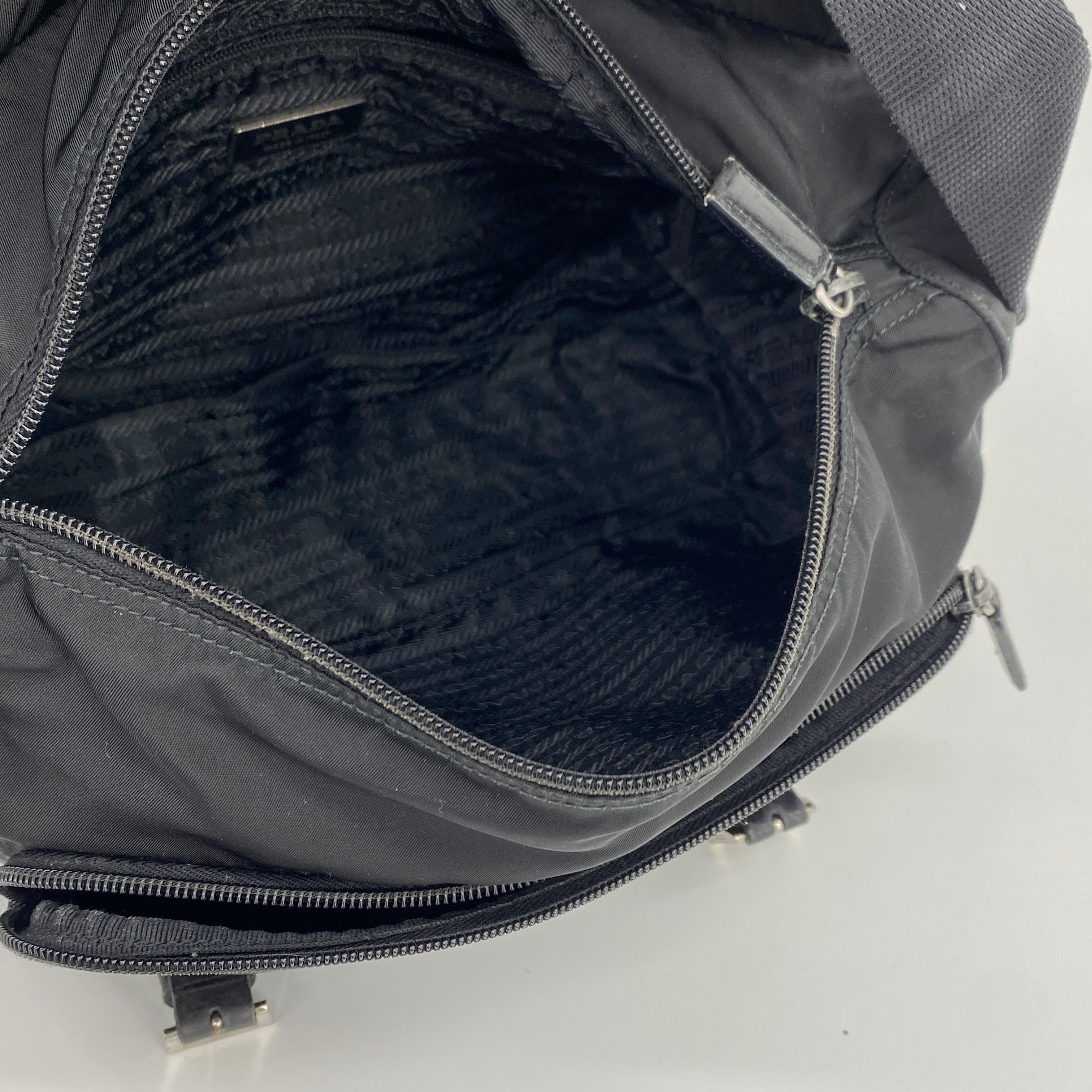 Nylon Messenger Medium Crossbody Black