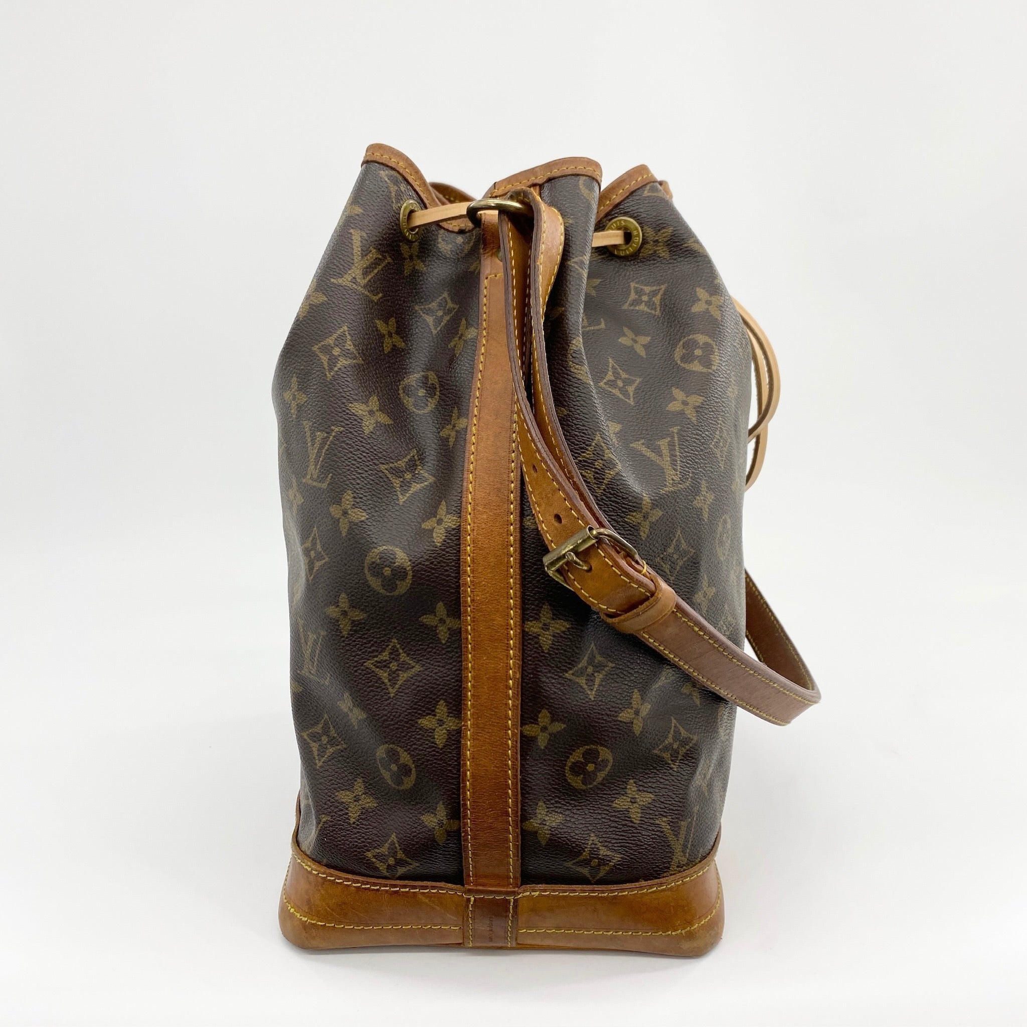 Noe Monogram Canvas Bag