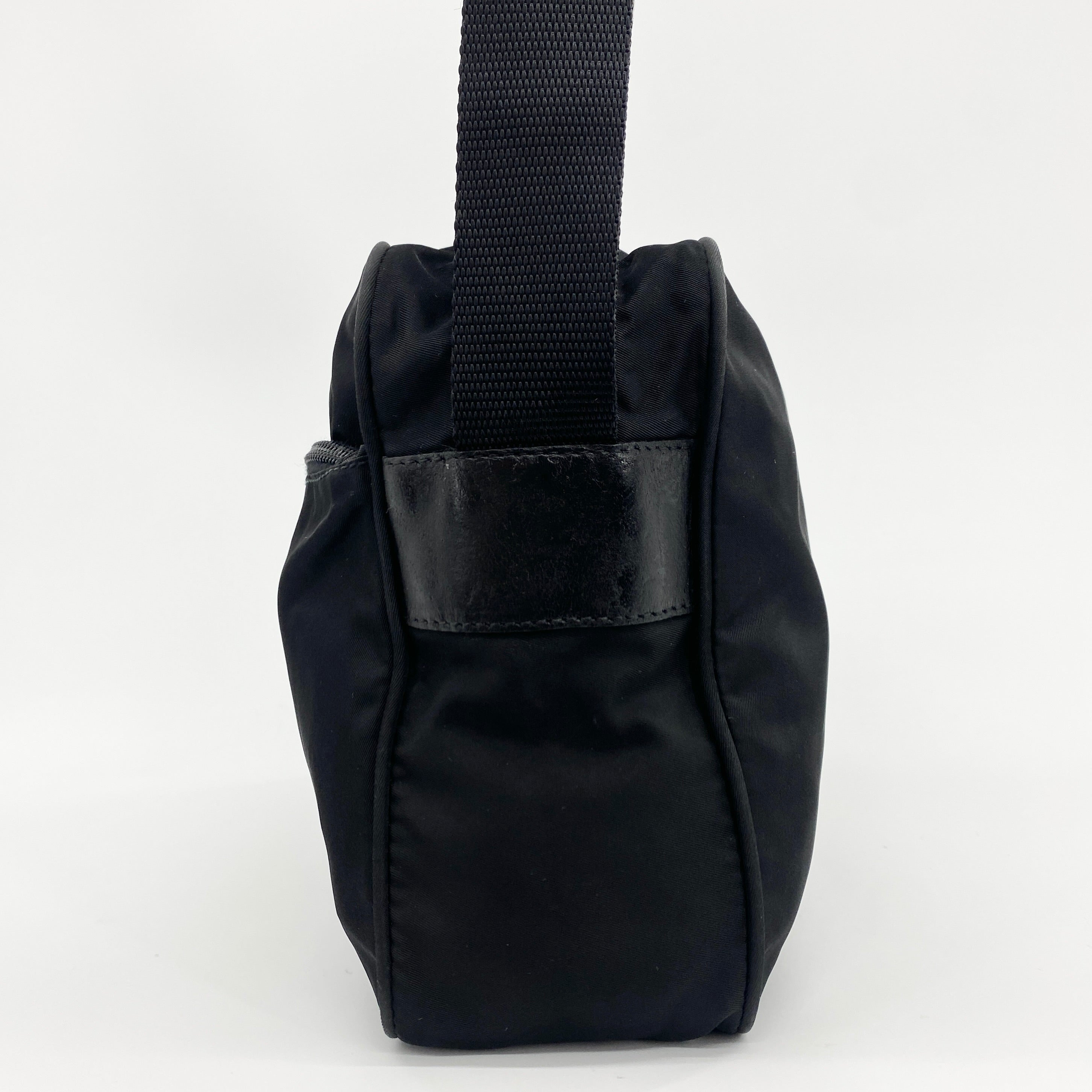 Nylon Camera Crossbody Black