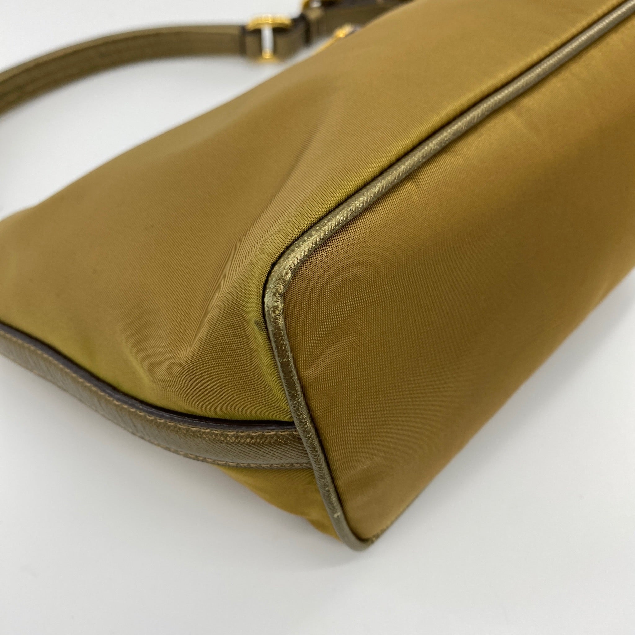 Nylon Shoulder Bag Khaki Brown