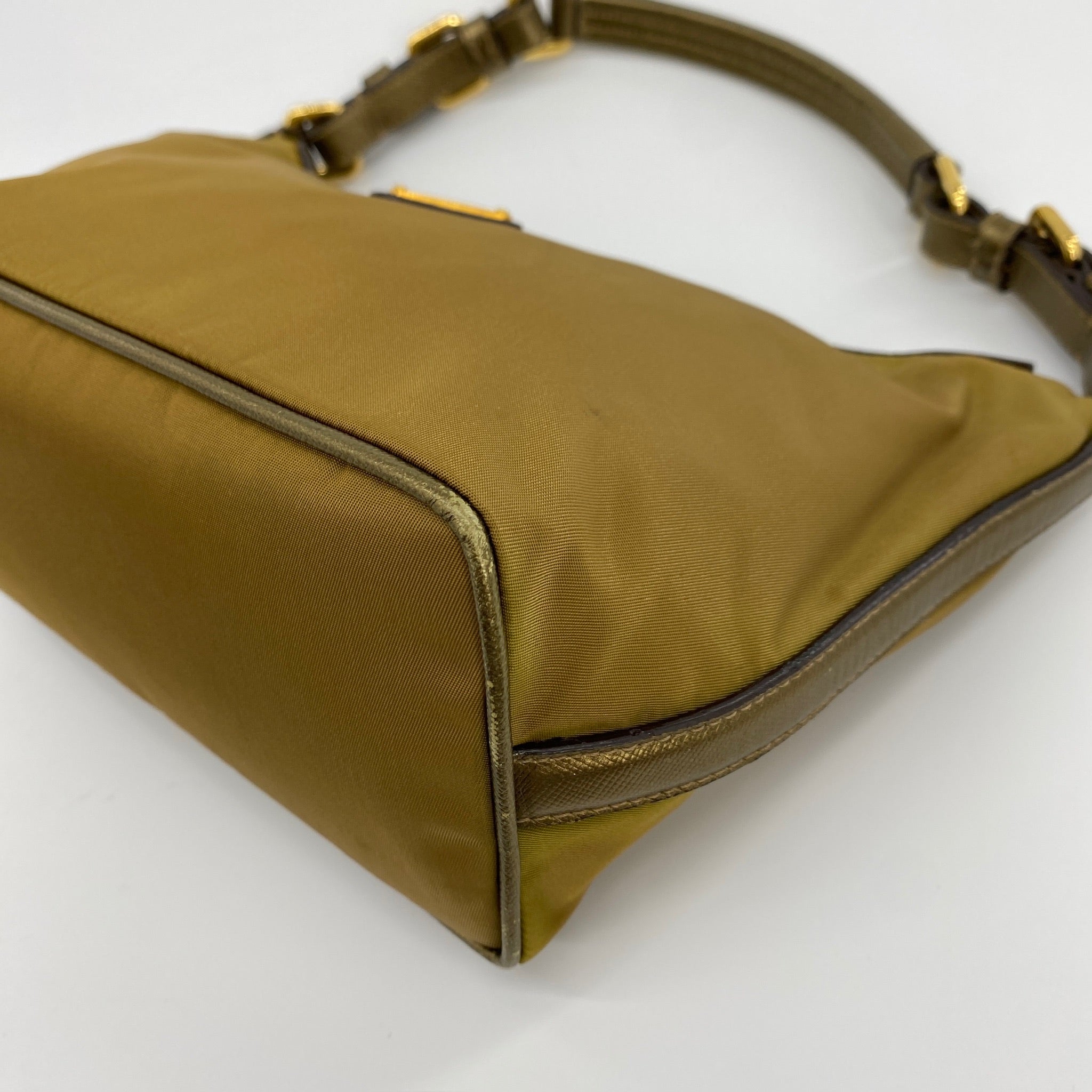 Nylon Shoulder Bag Khaki Brown
