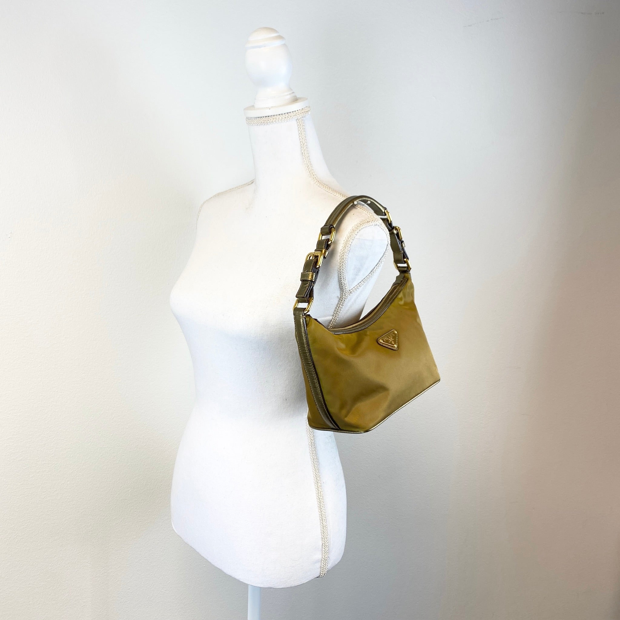 Nylon Shoulder Bag Khaki Brown