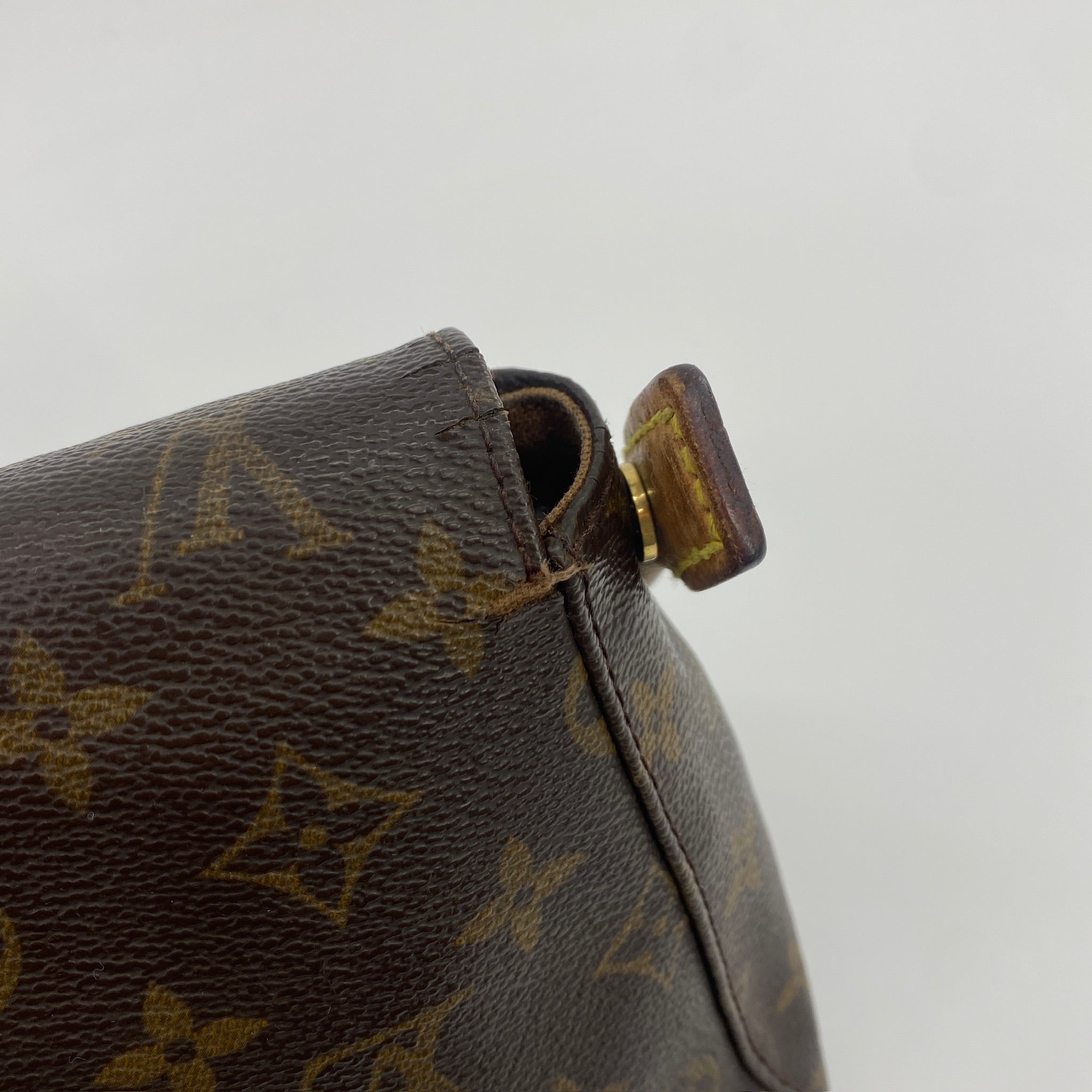 Mini Looping Shoulder Bag
