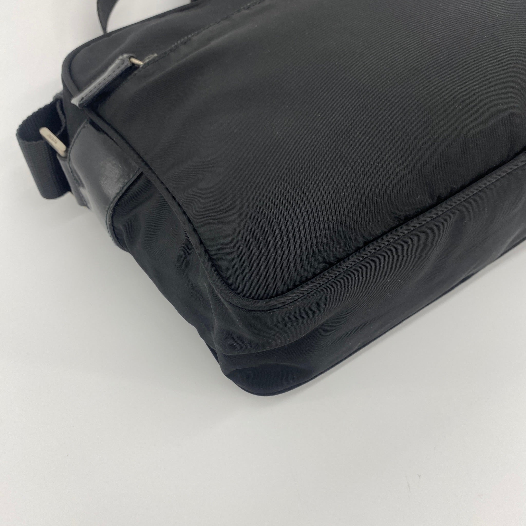 Nylon Camera Crossbody Black