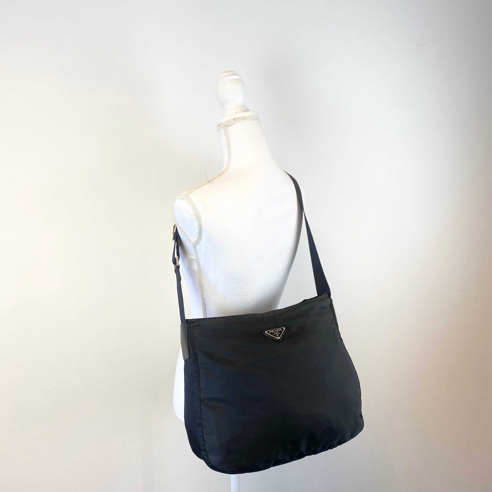 Nylon Hobo Crossbody Bag Black - Vintage Luxuries