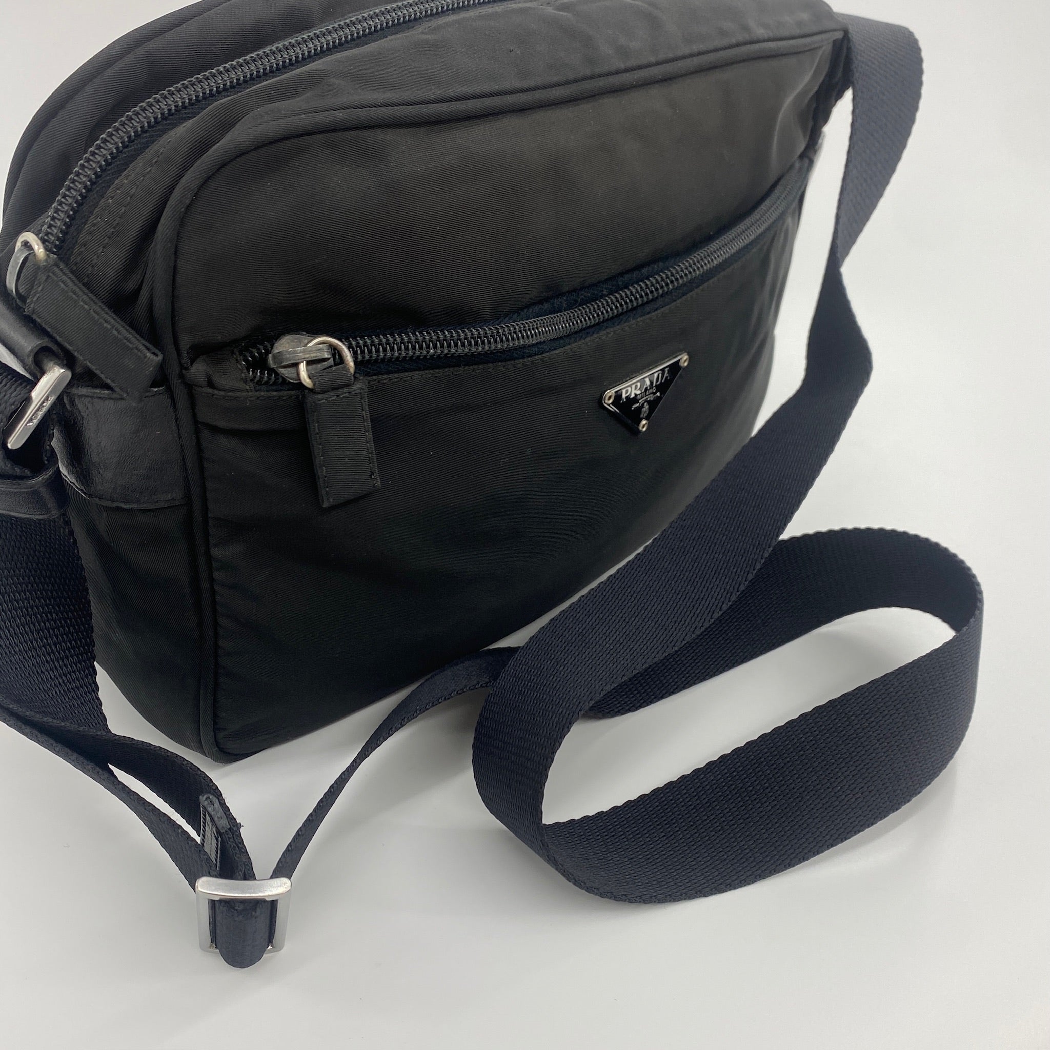 Nylon Camera Crossbody Black