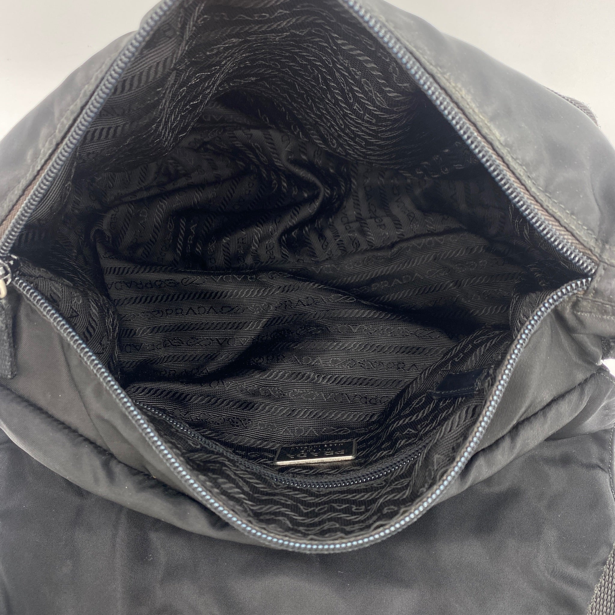 Nylon Messenger Medium Crossbody Black