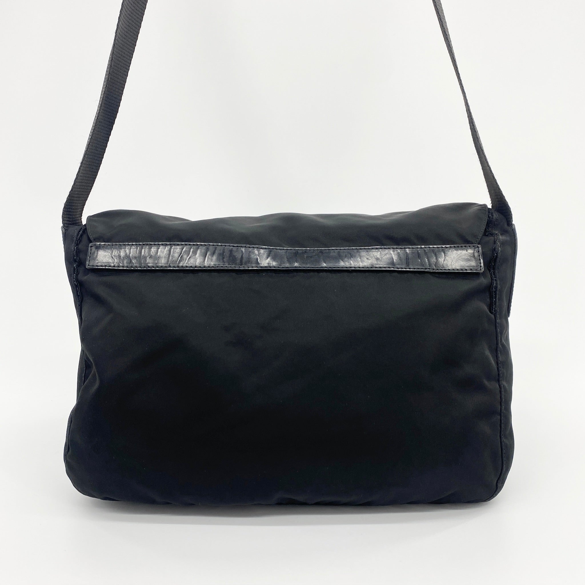Nylon Messenger Medium Crossbody Black