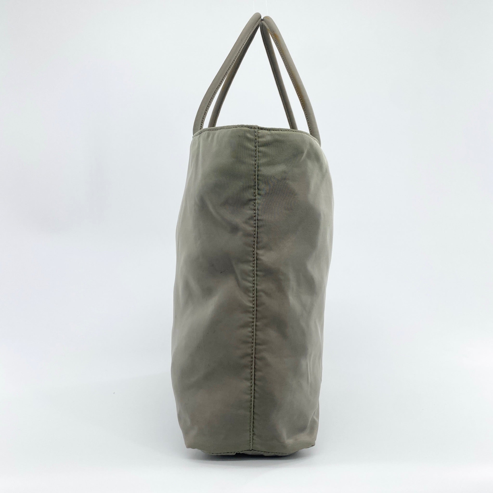 Nylon Handbag Tote Beige - Vintage Luxuries