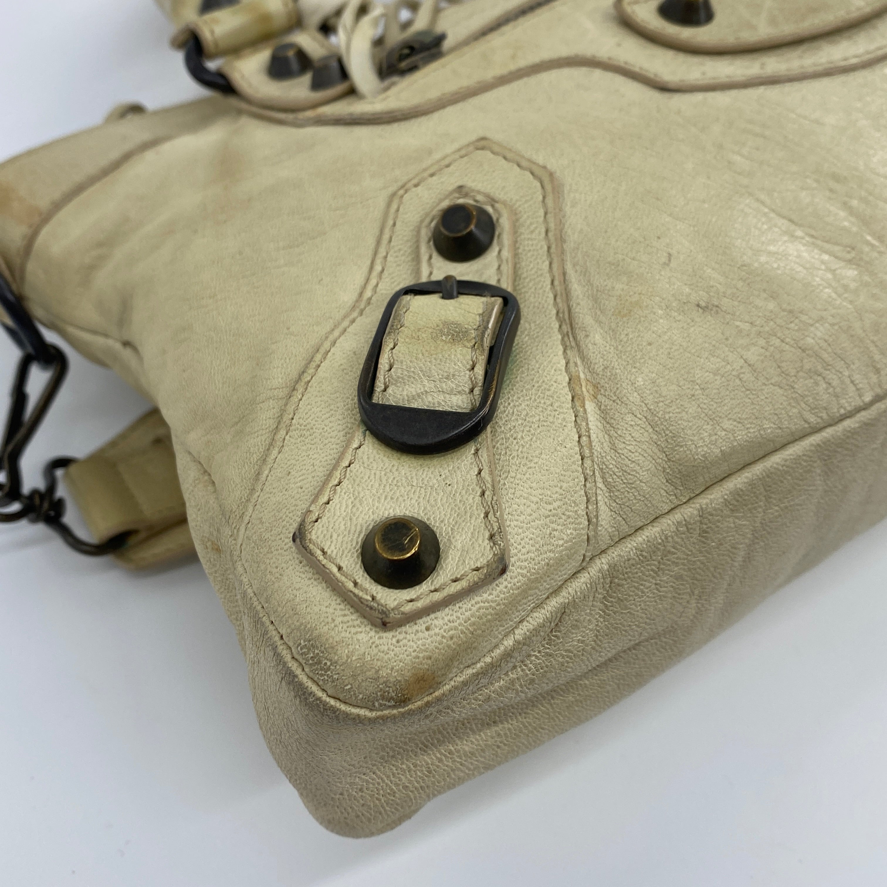The First Shoulder Bag Beige