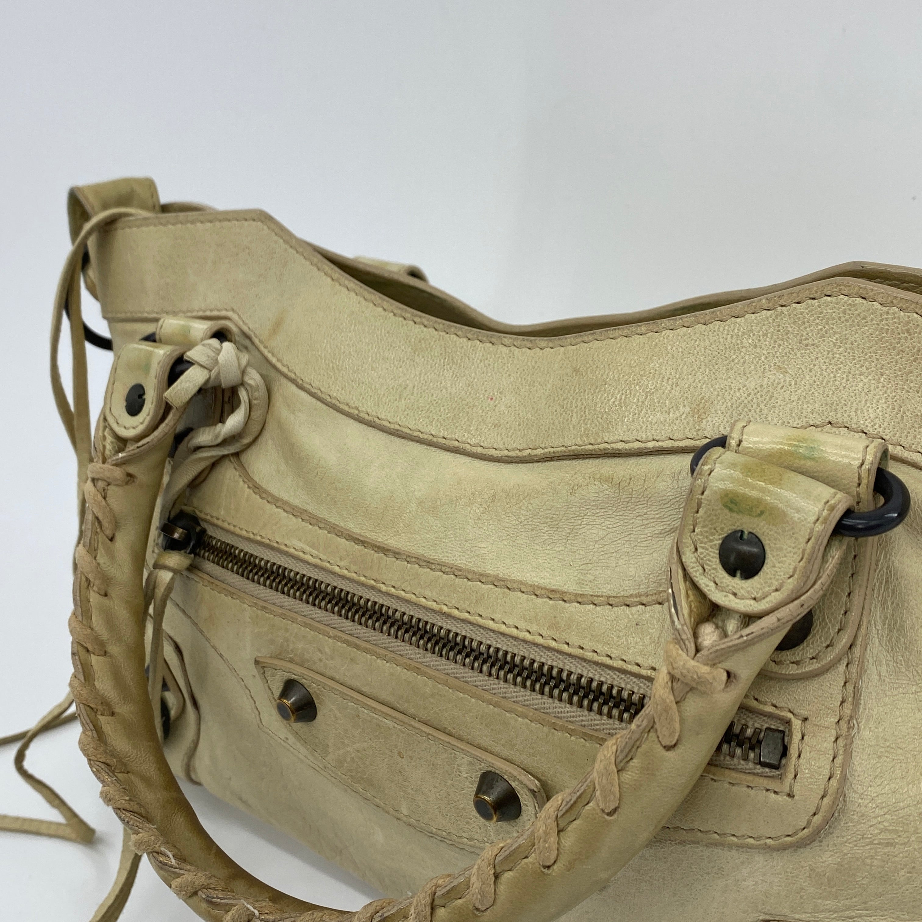 The First Shoulder Bag Beige