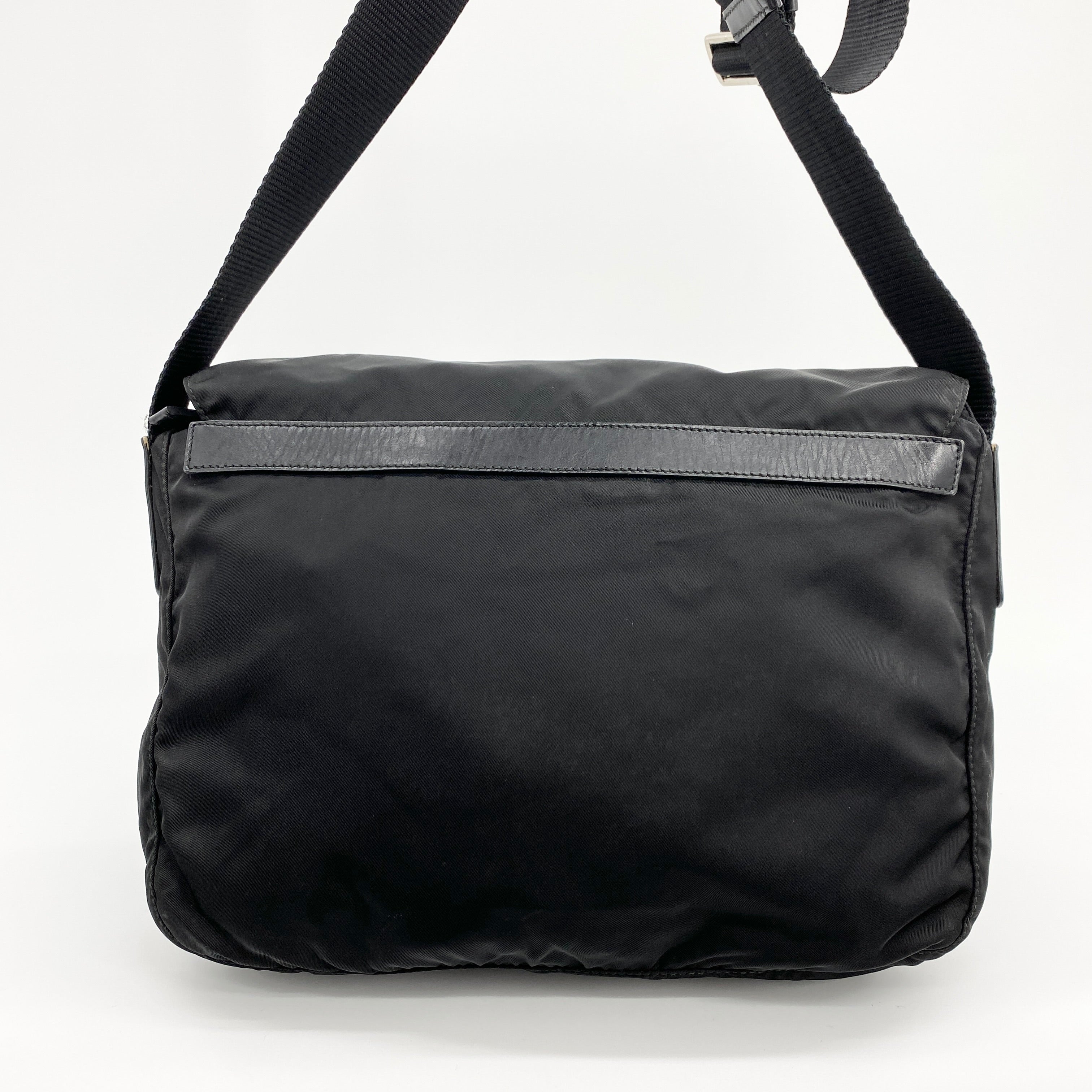 Nylon Messenger Medium Crossbody Black