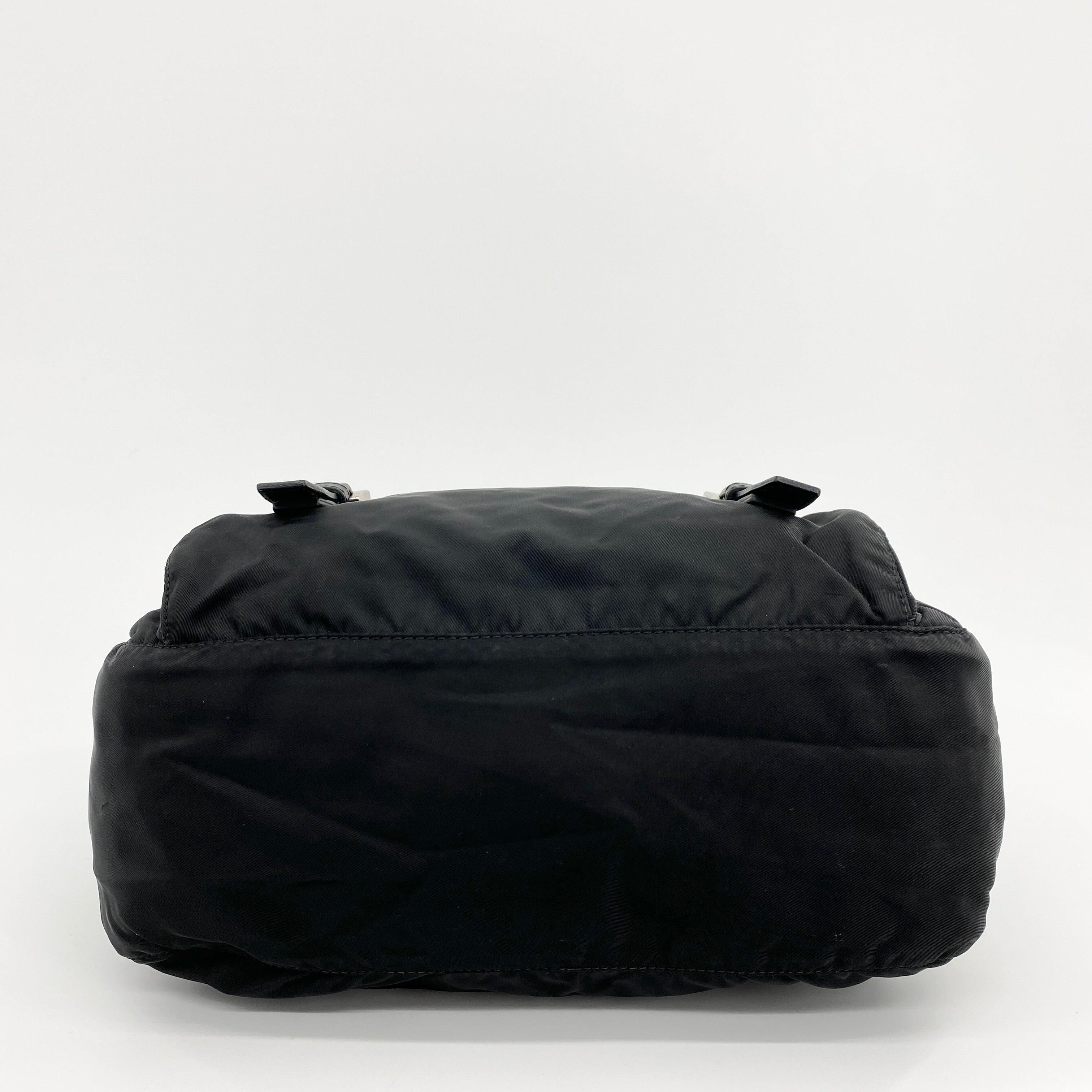 Nylon Messenger Medium Crossbody Black
