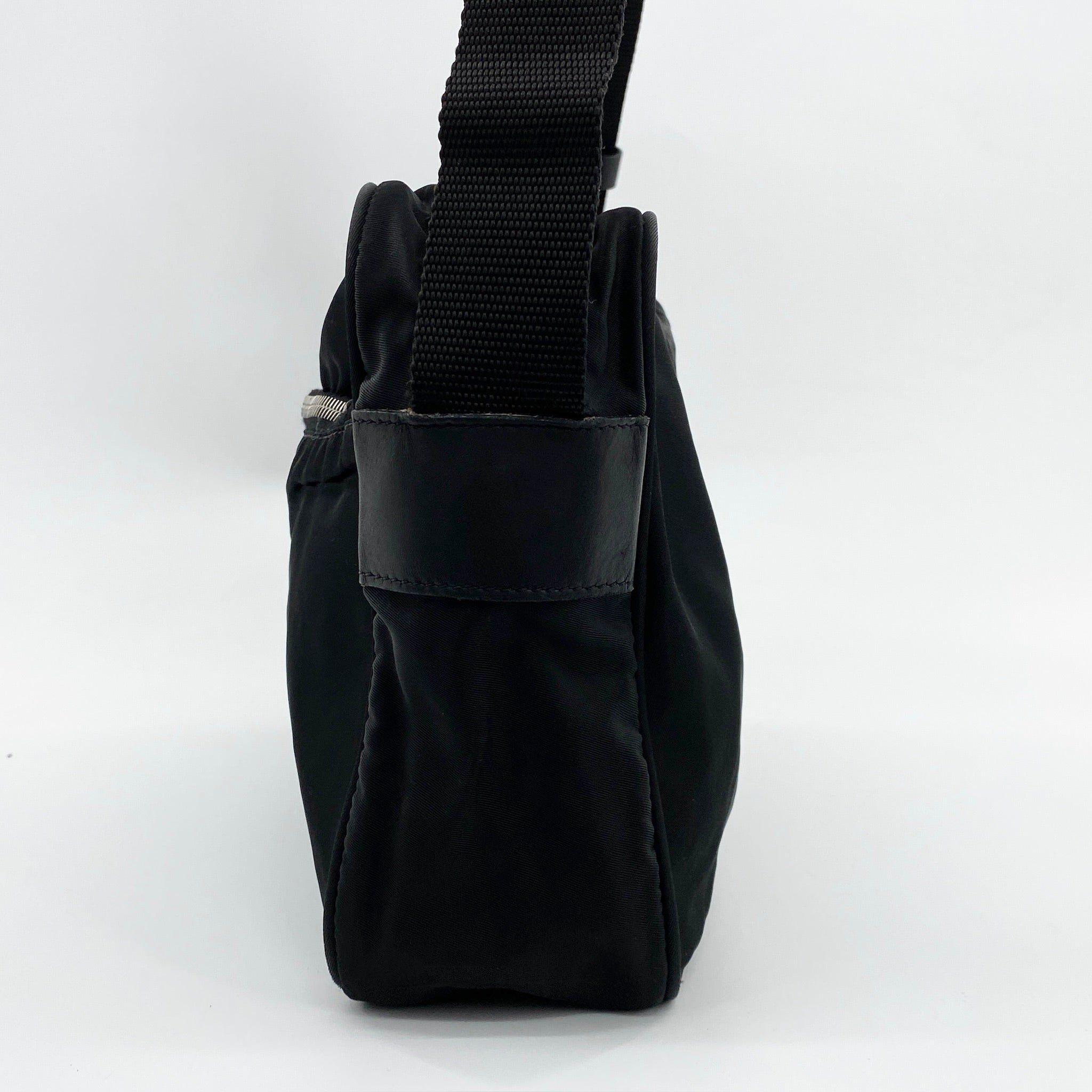 Nylon Camera Crossbody Black