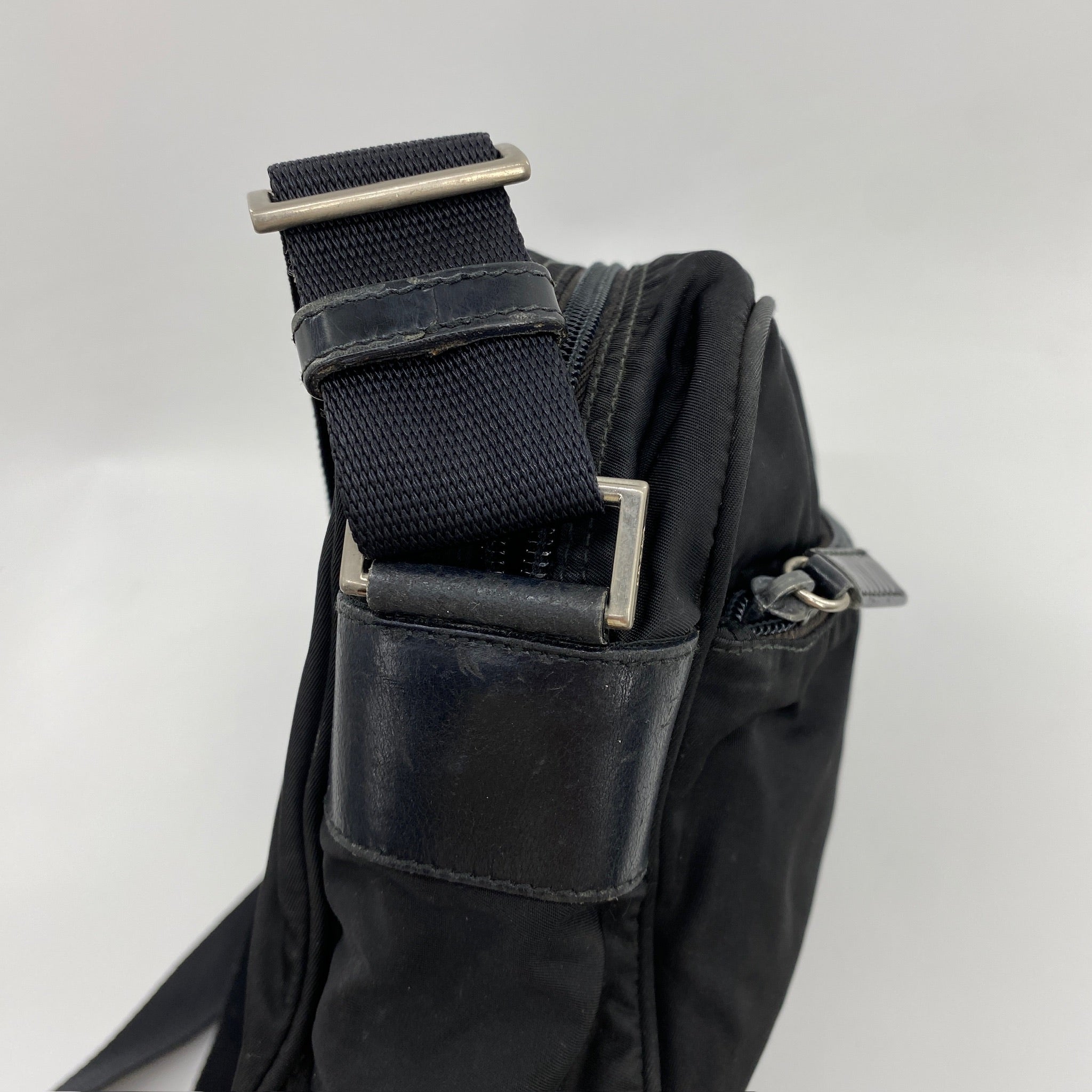 Nylon Camera Crossbody Black