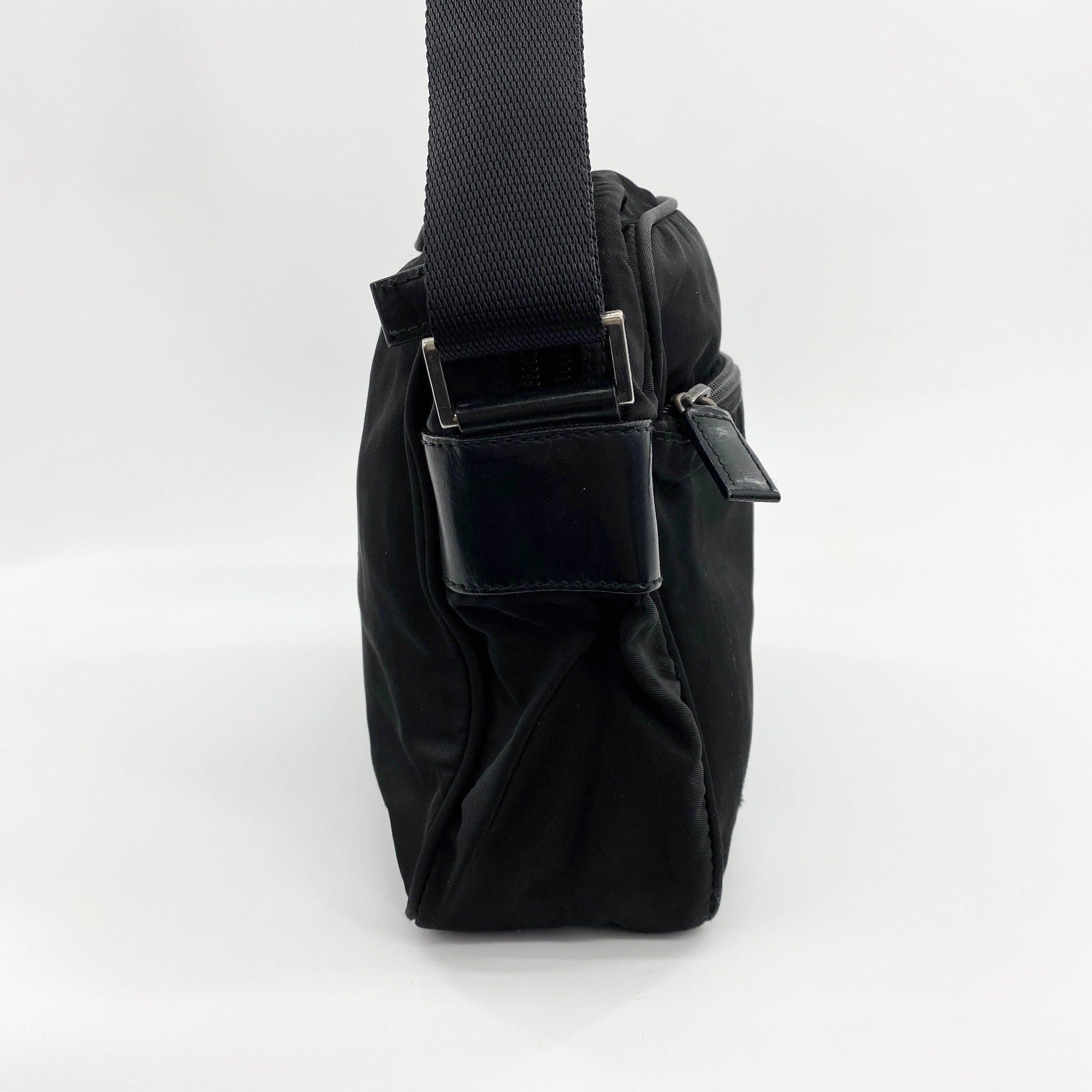 Nylon Camera Crossbody Black