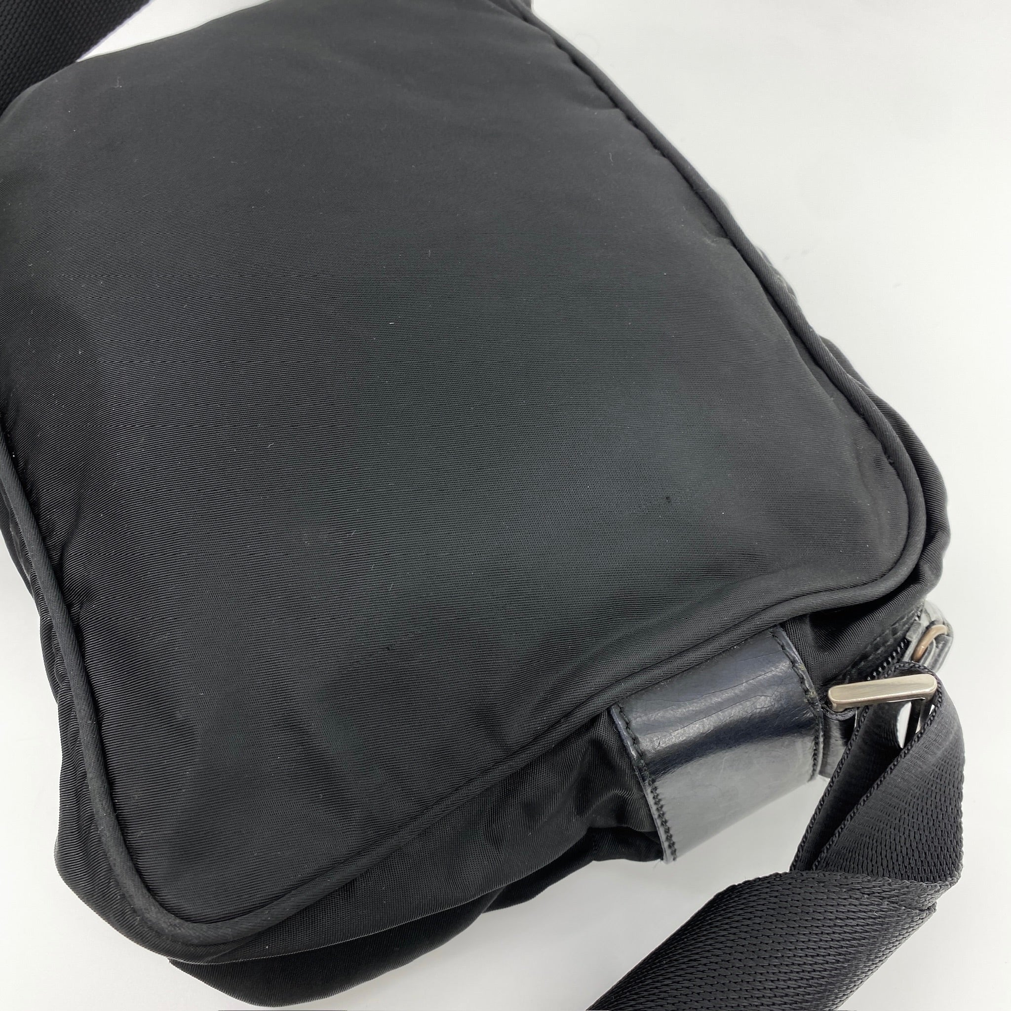 Nylon Camera Crossbody Black