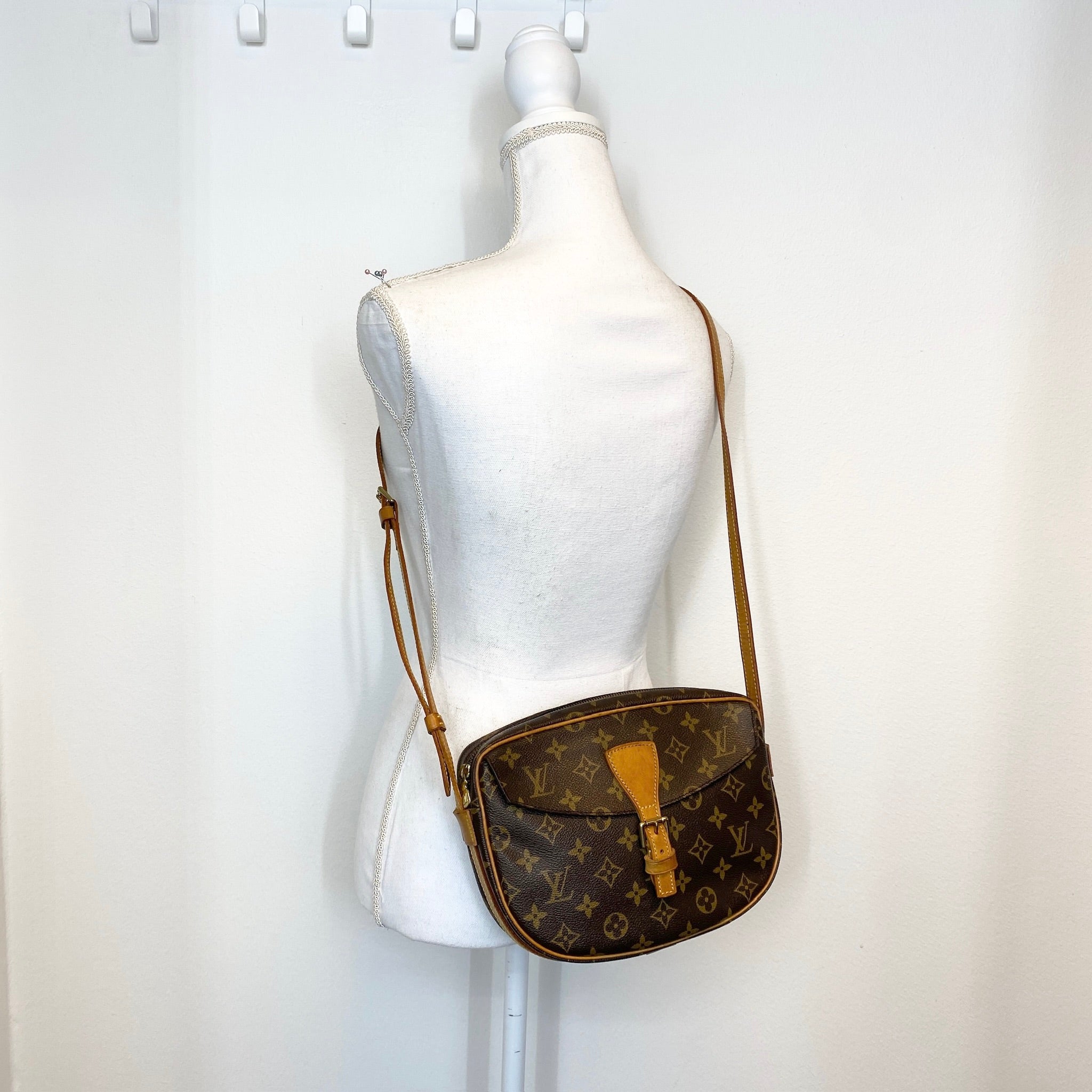 Jeune Fille MM Crossbody Bag