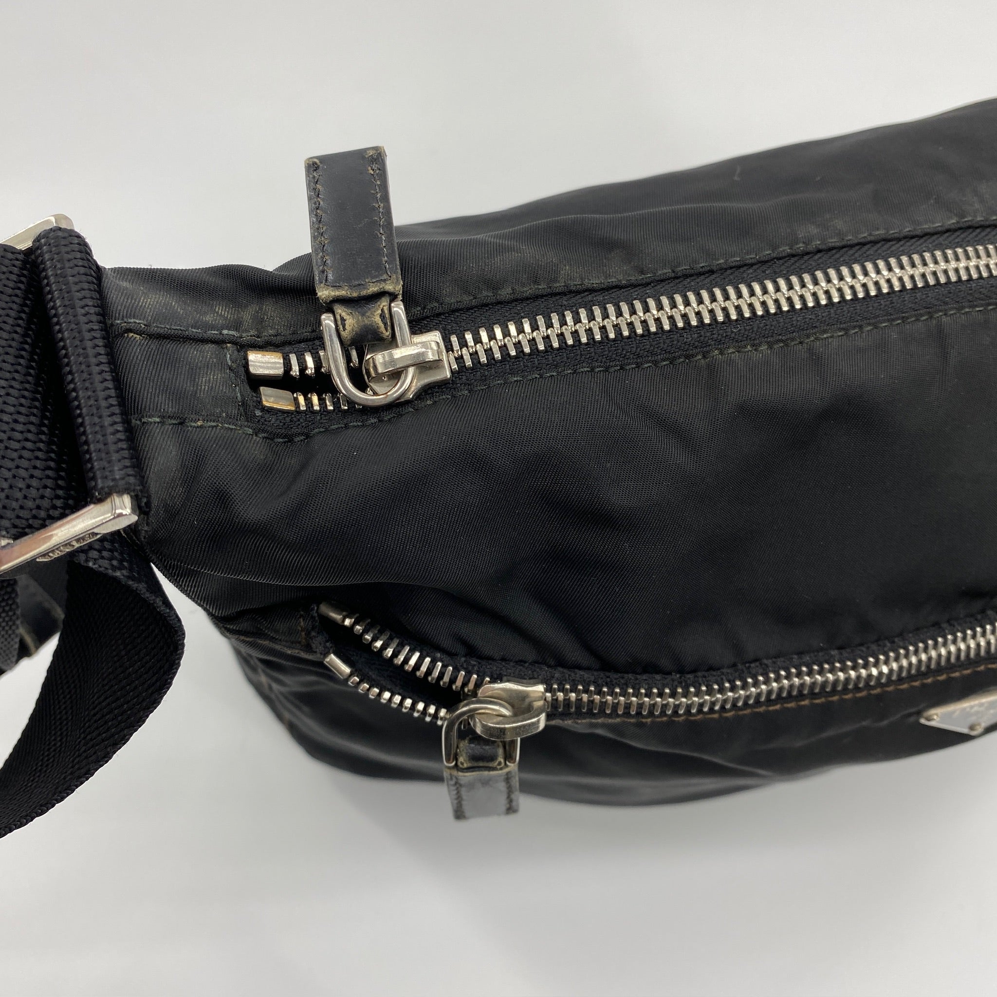 Nylon Messenger Crossbody Black