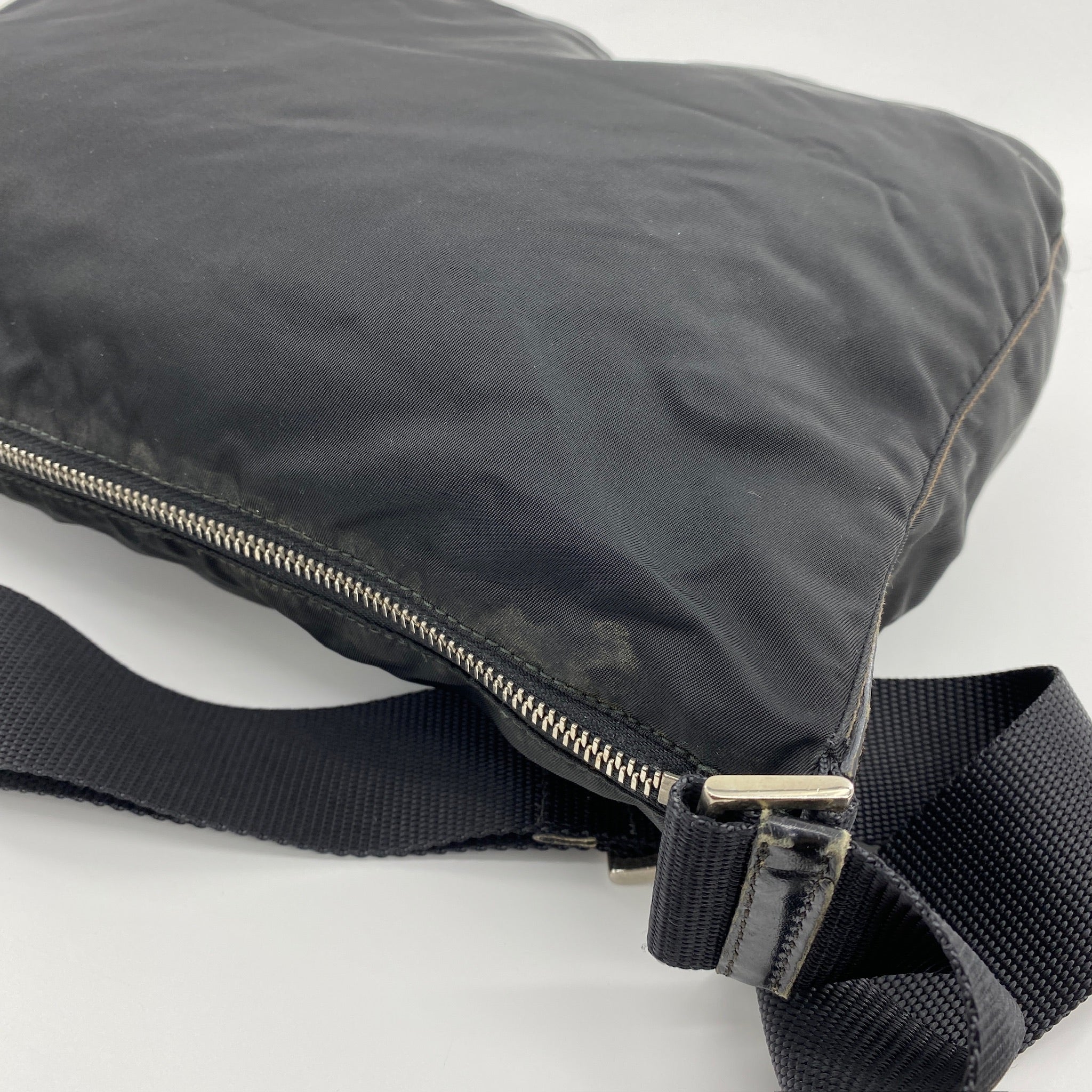 Nylon Messenger Crossbody Black