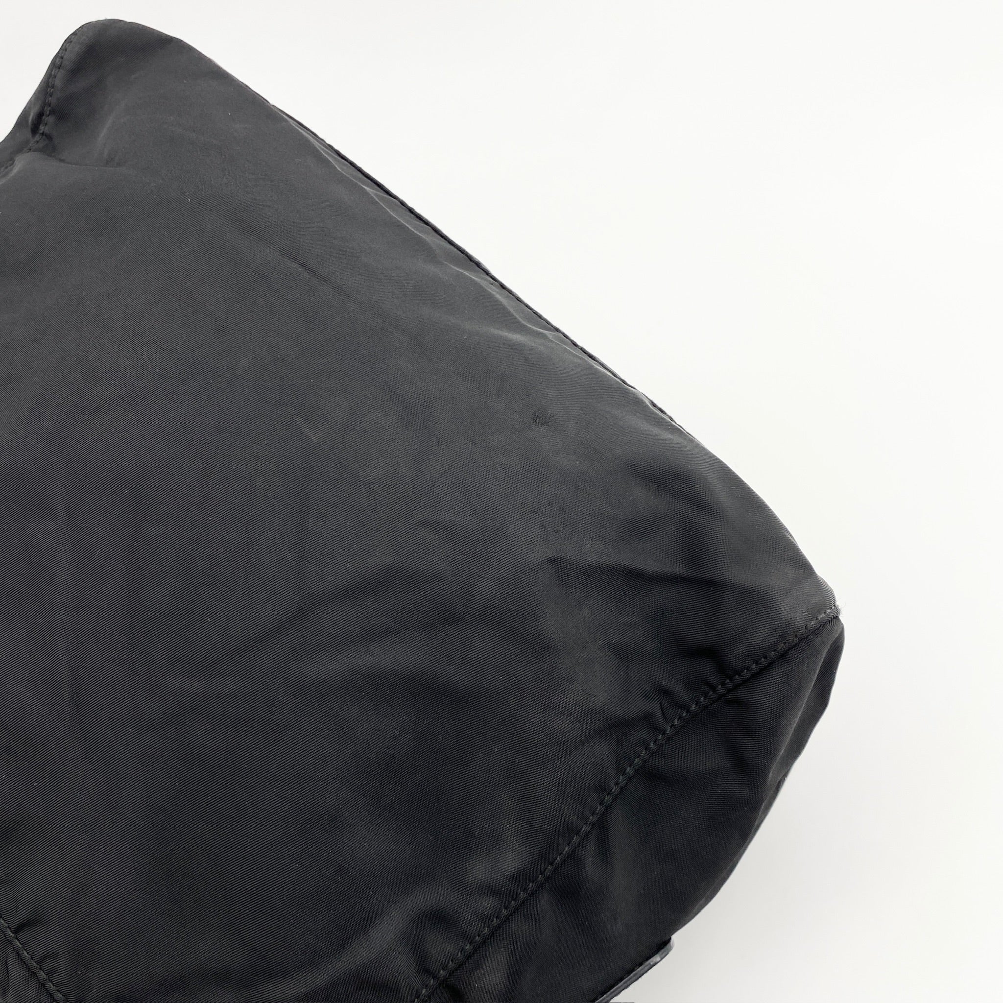 Pocket Messenger Crossbody Black