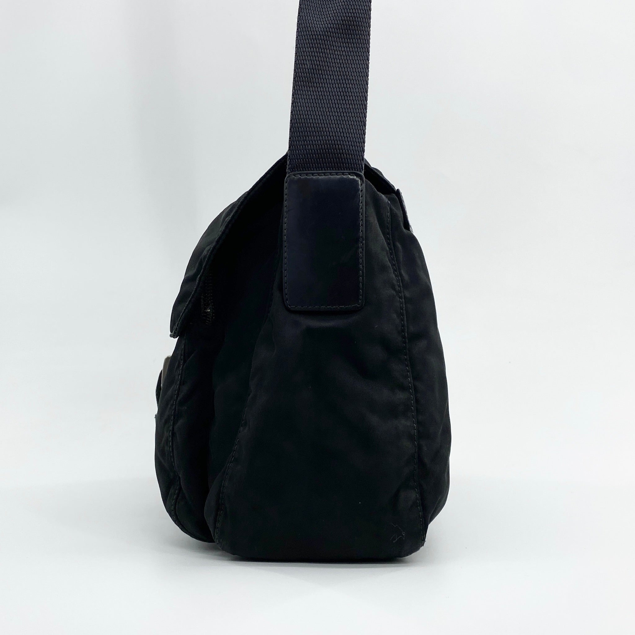 Messenger Small Crossbody Black