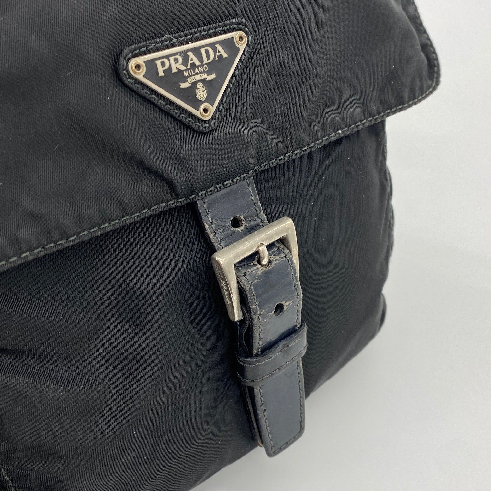 Messenger Small Crossbody Black