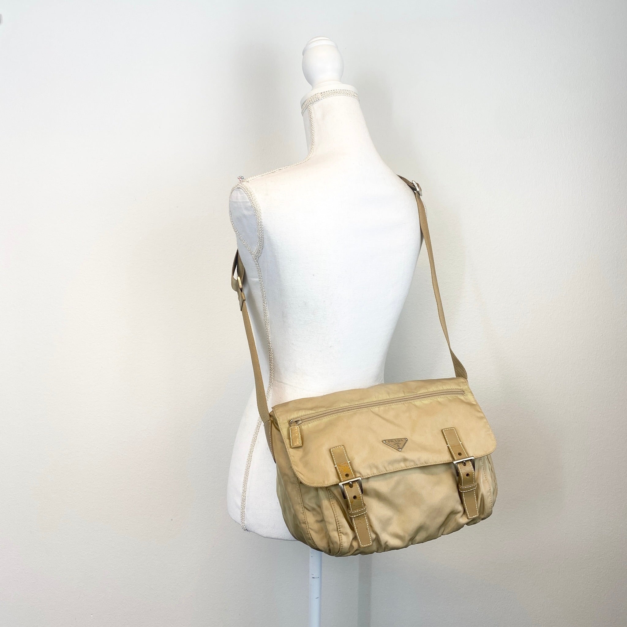 Nylon Messenger Medium Crossbody Beige