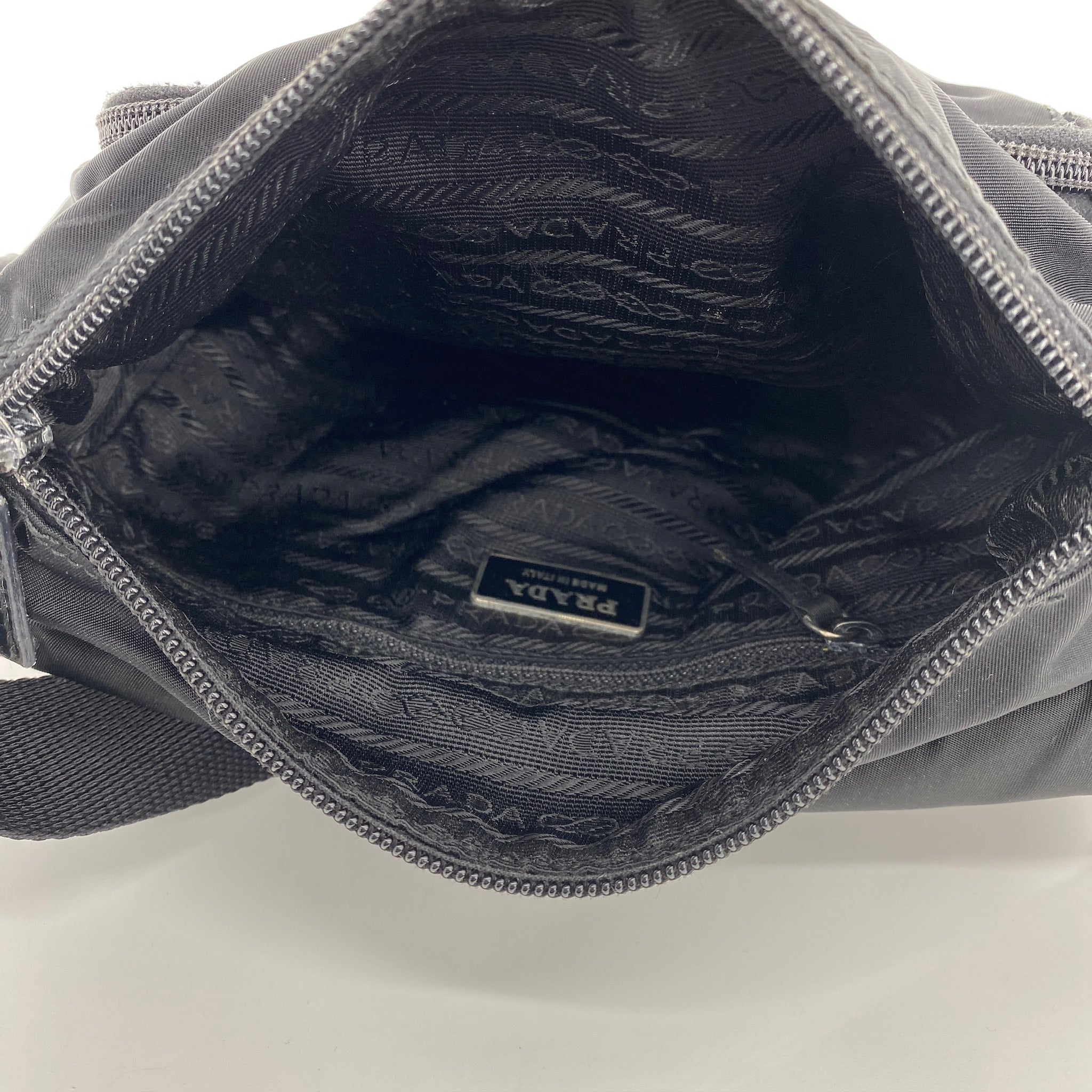Messenger Small Crossbody Black - Vintage Luxuries