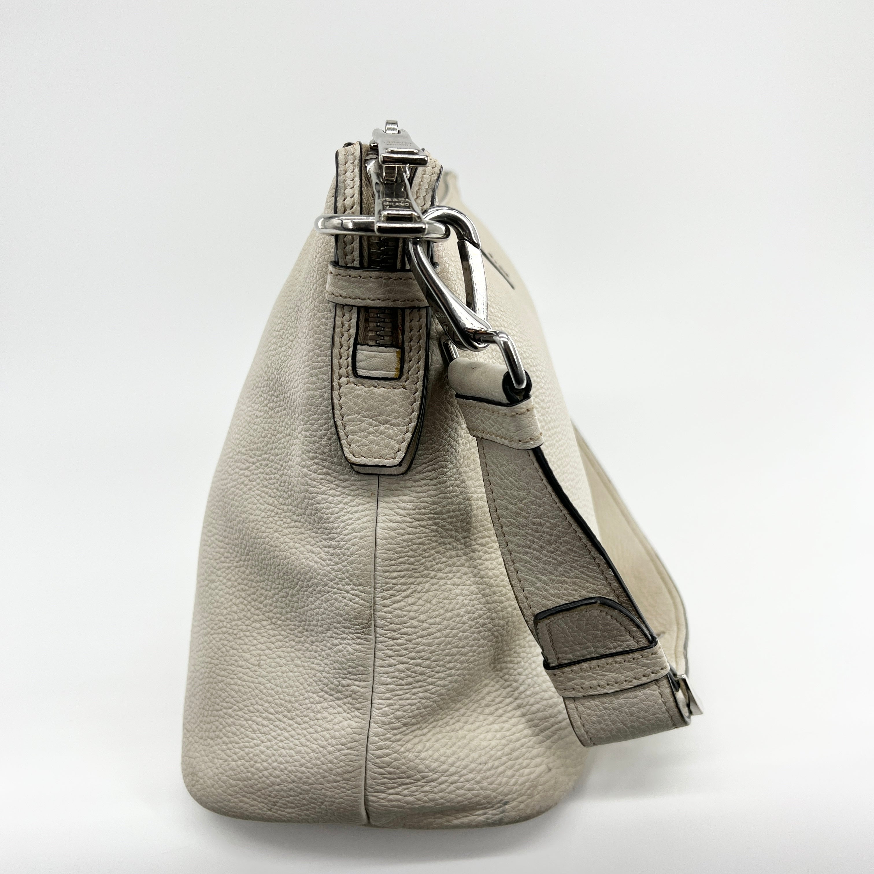 Leather Hobo Shoulder Bag Off White - Vintage Luxuries