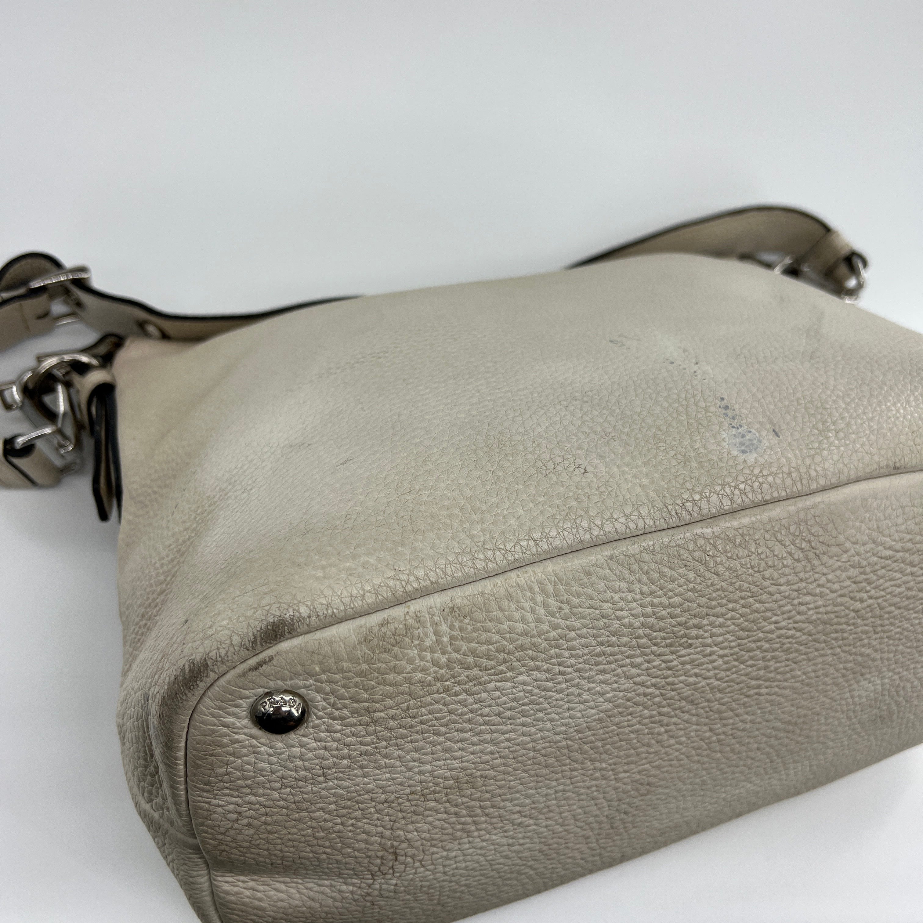 Leather Hobo Shoulder Bag Off White - Vintage Luxuries