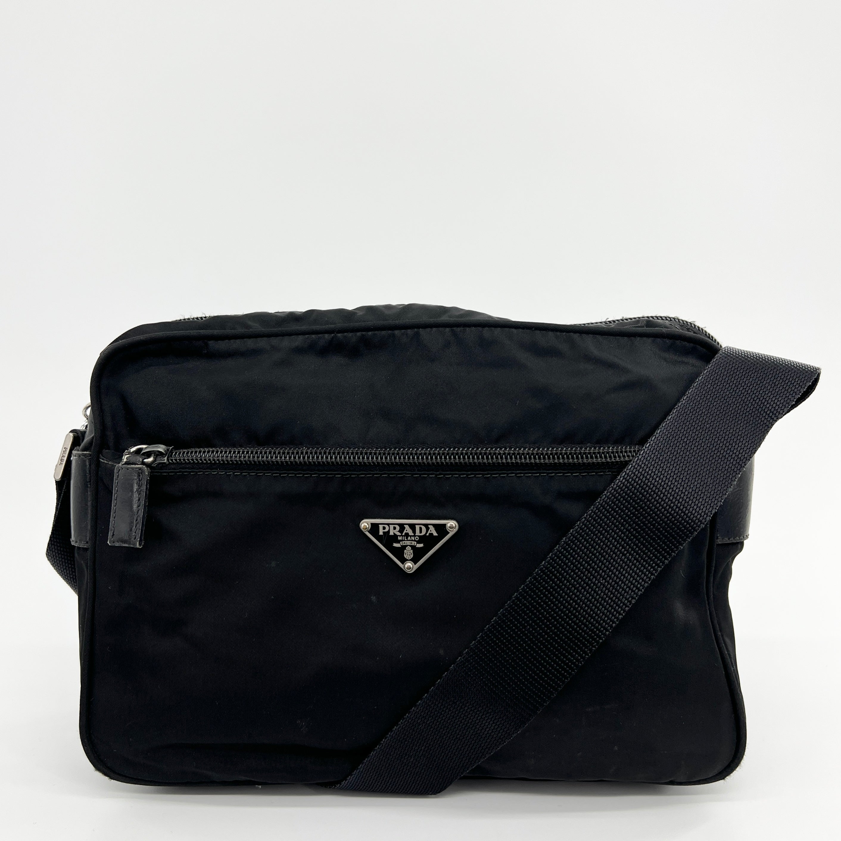 Nylon Camera Crossbody Black - Vintage Luxuries