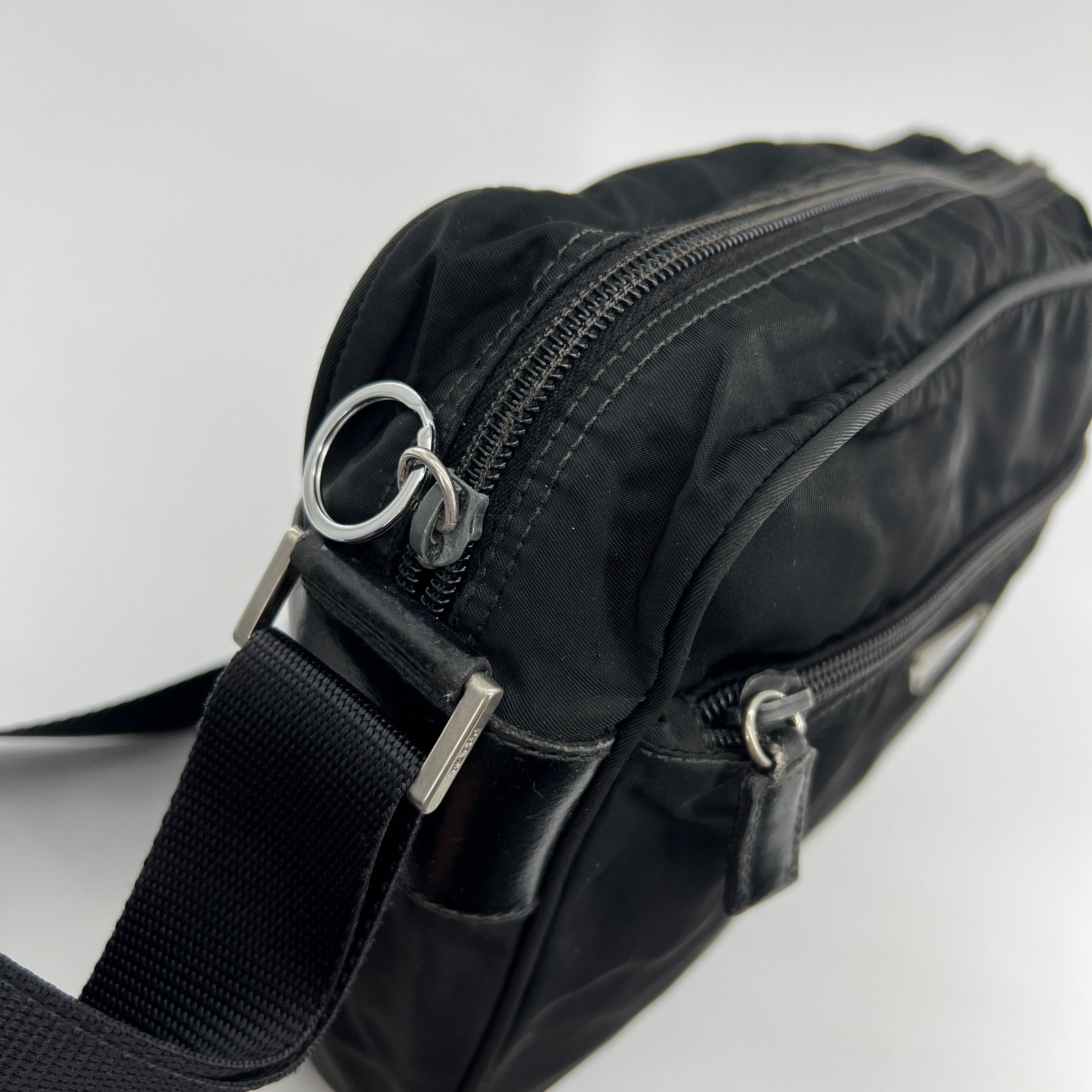 Nylon Camera Crossbody Black - Vintage Luxuries