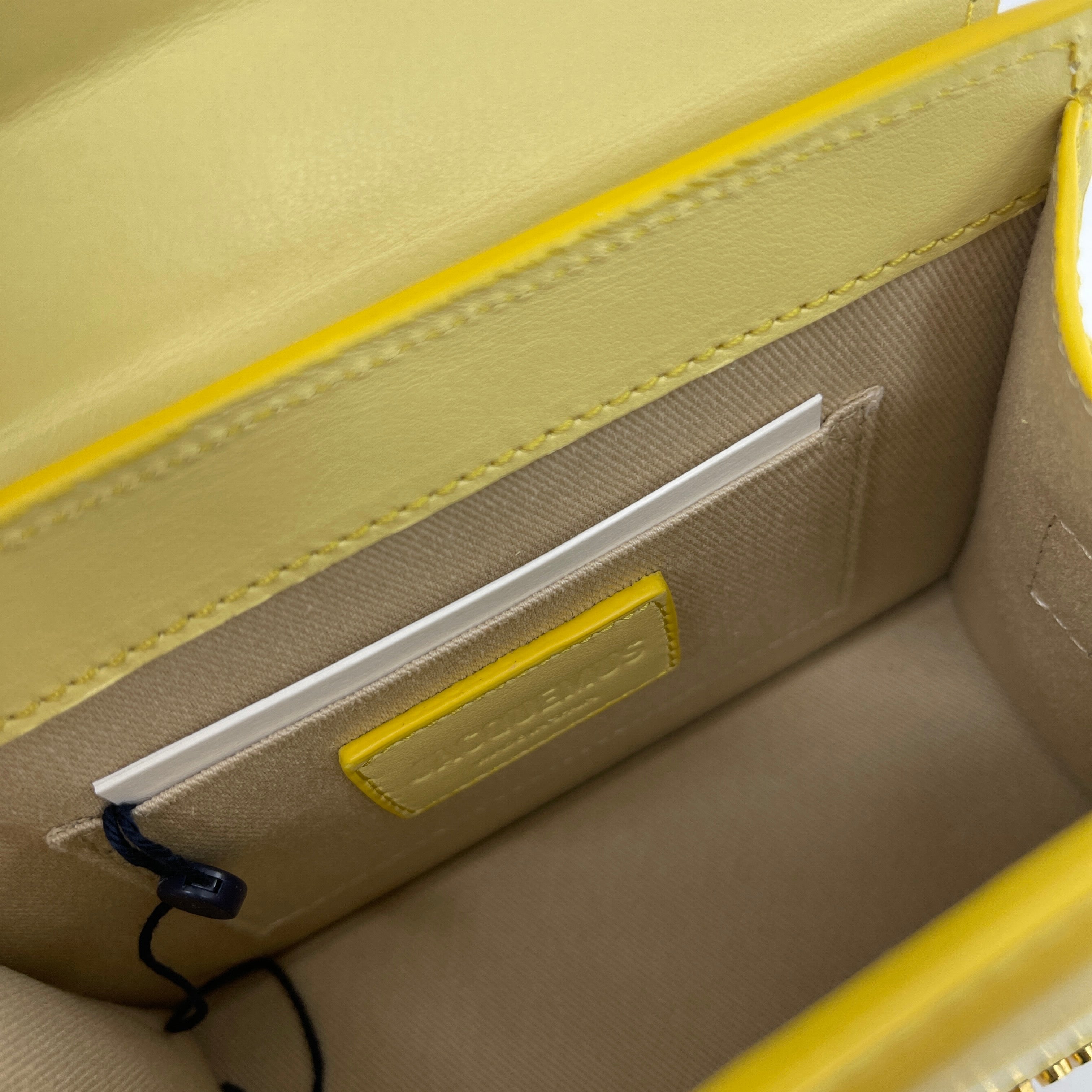 Le Chiquito Noeud Bag Gradient Yellow - Vintage Luxuries