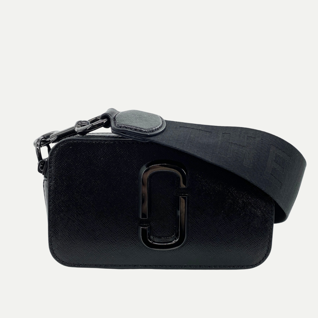 Snapshot Logo Bag Black - Vintage Luxuries